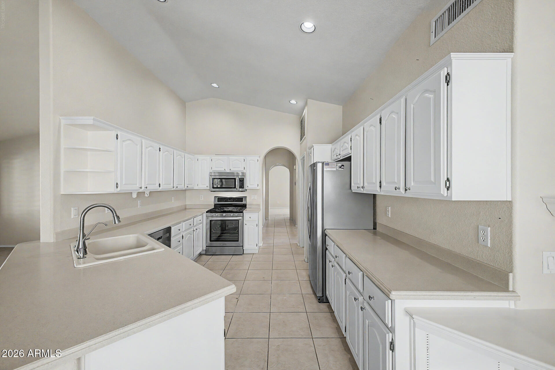 Oakwood Country Club - Active Adult 40/55+- SUN LAKES UNIT THIRTY-SIX - Residential