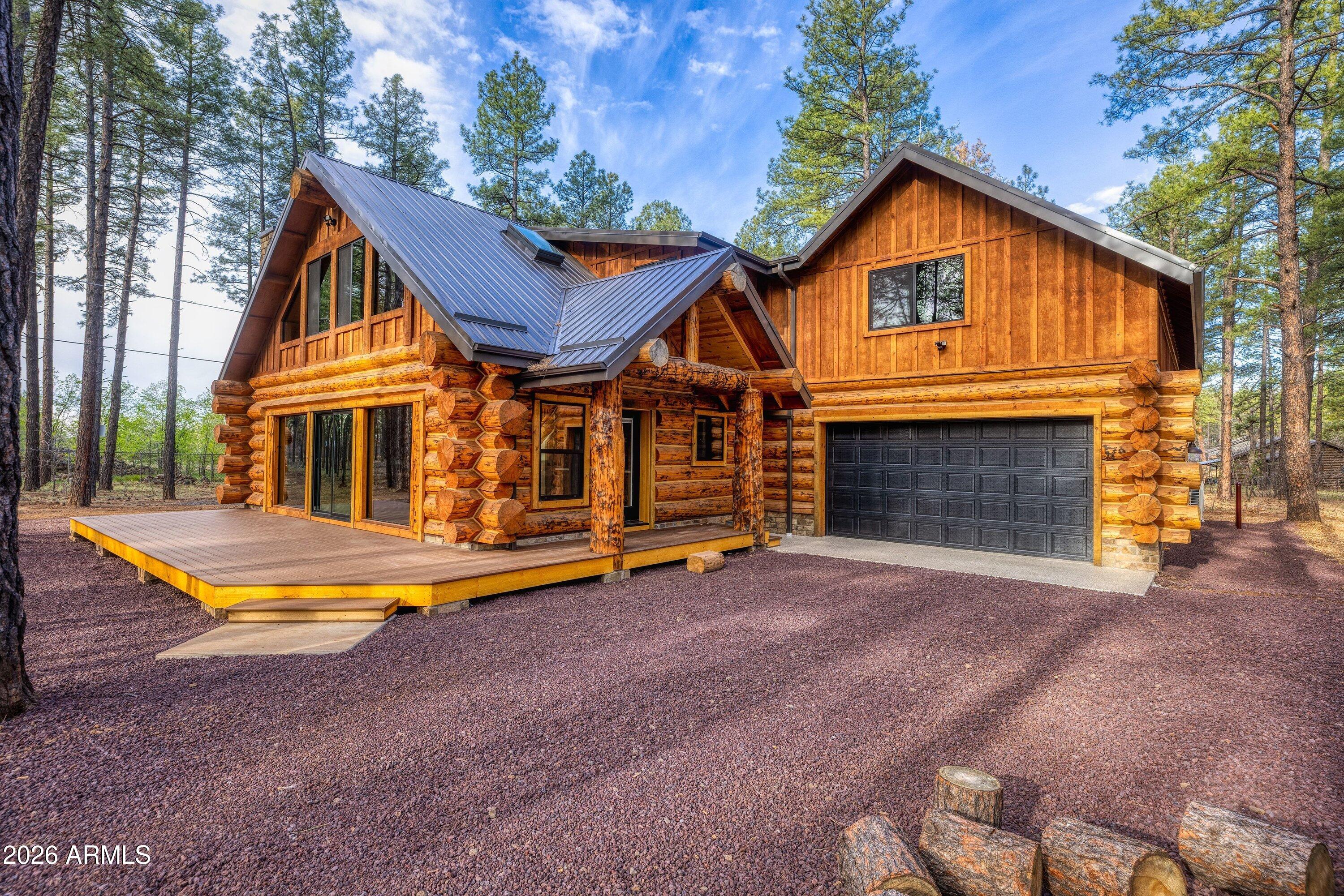 LAKESIDE SUMMER HOMES - Residential