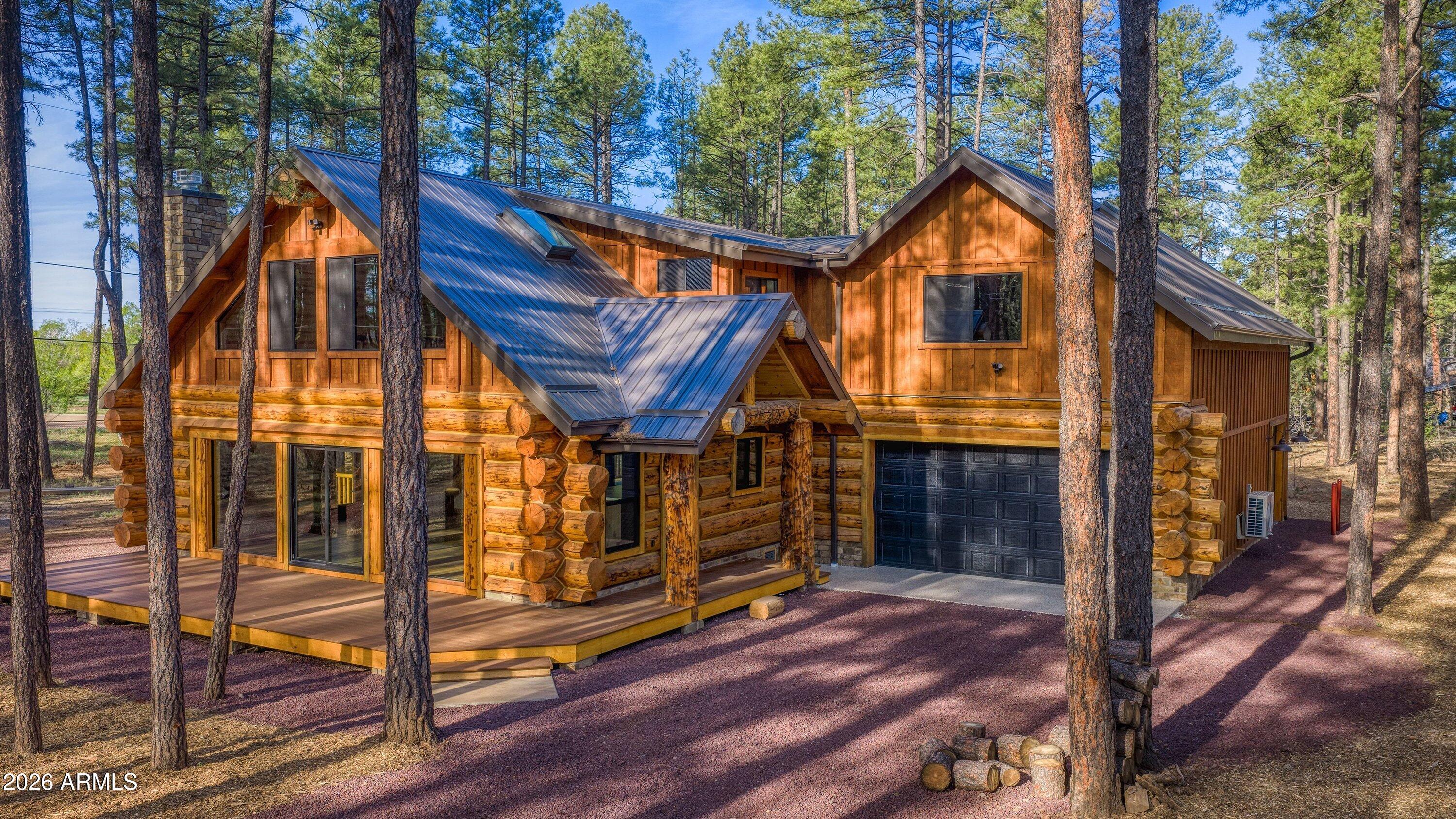 LAKESIDE SUMMER HOMES - Residential