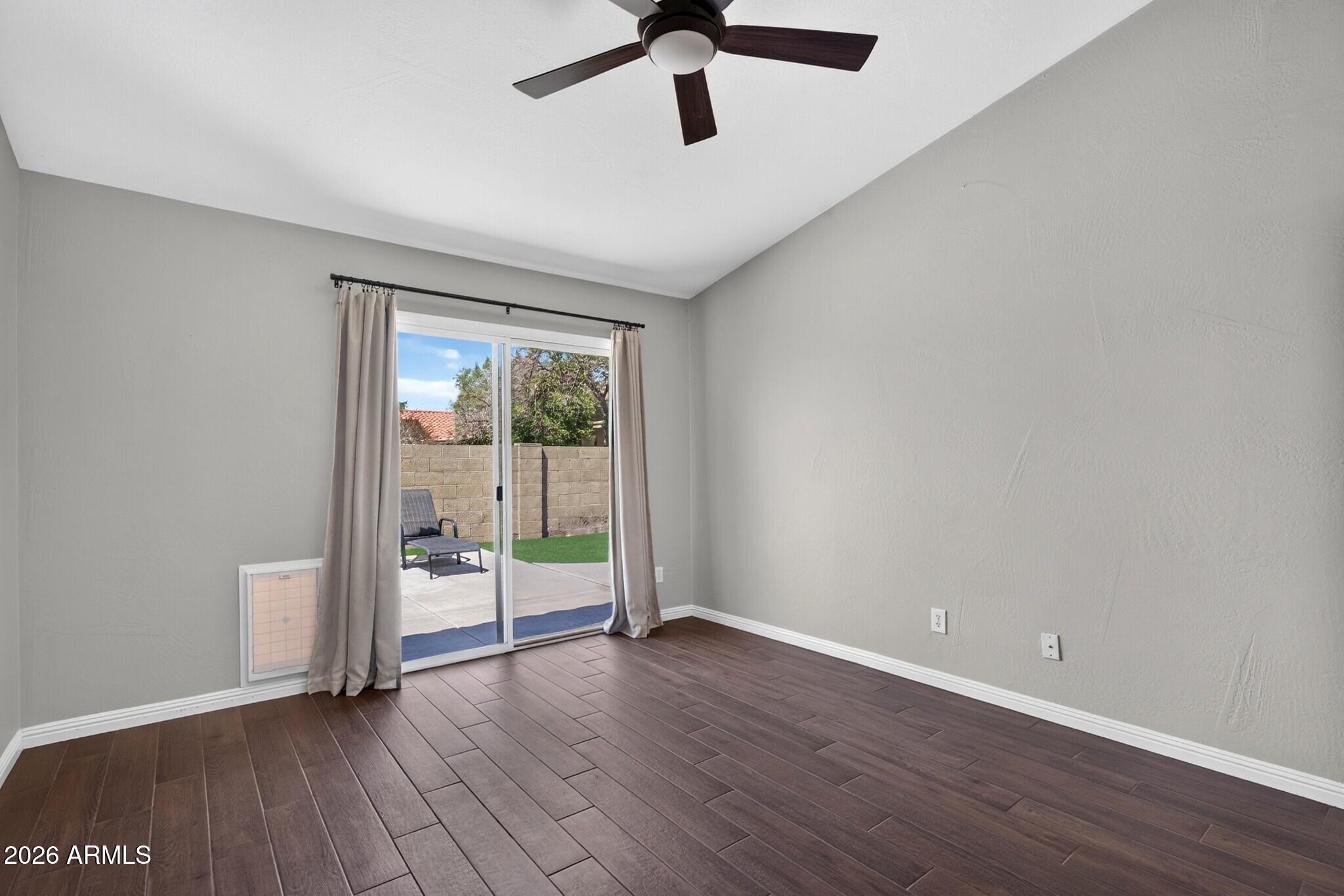 SILVERGATE 3 UNIT 1 - Residential