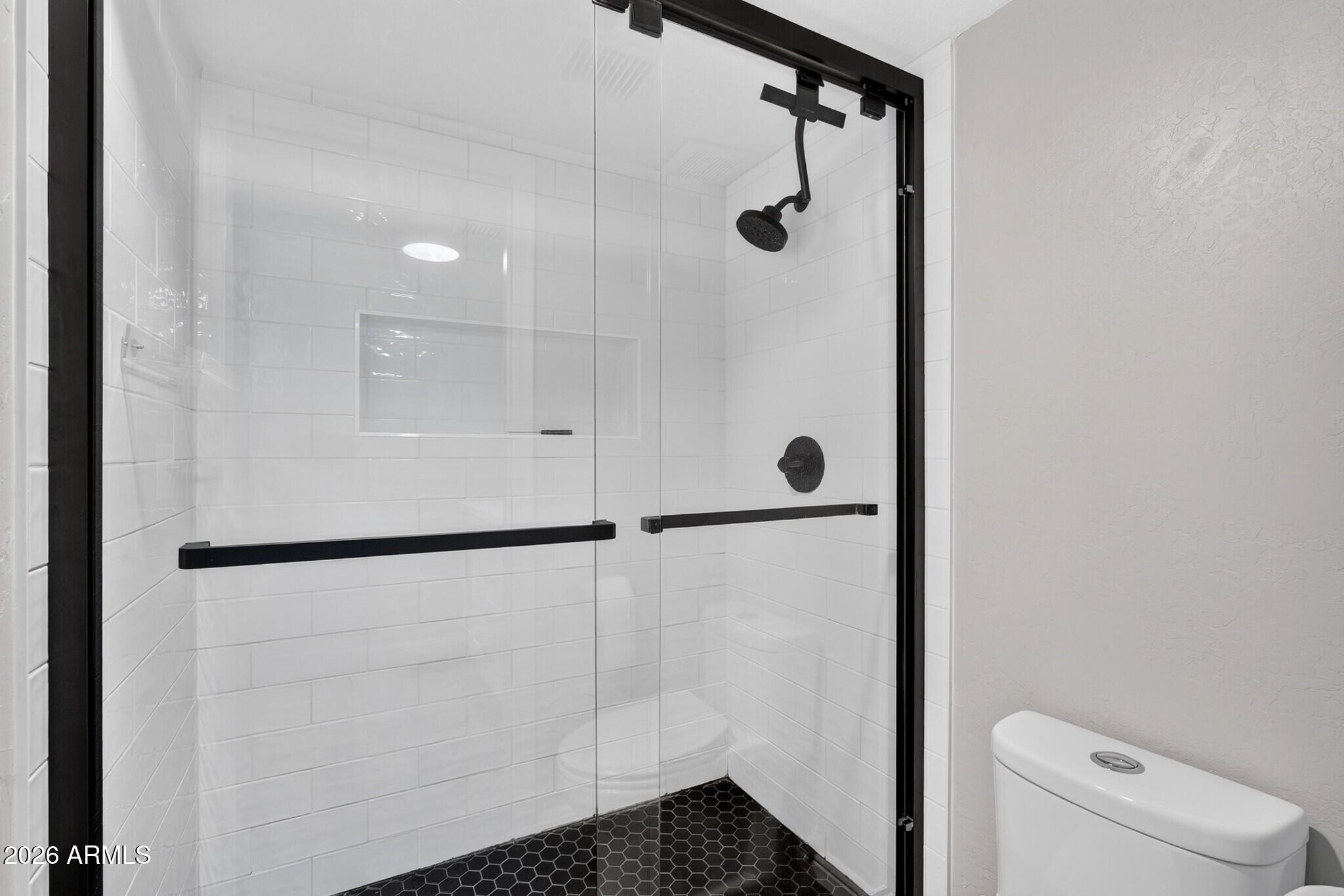 SILVERGATE 3 UNIT 1 - Residential