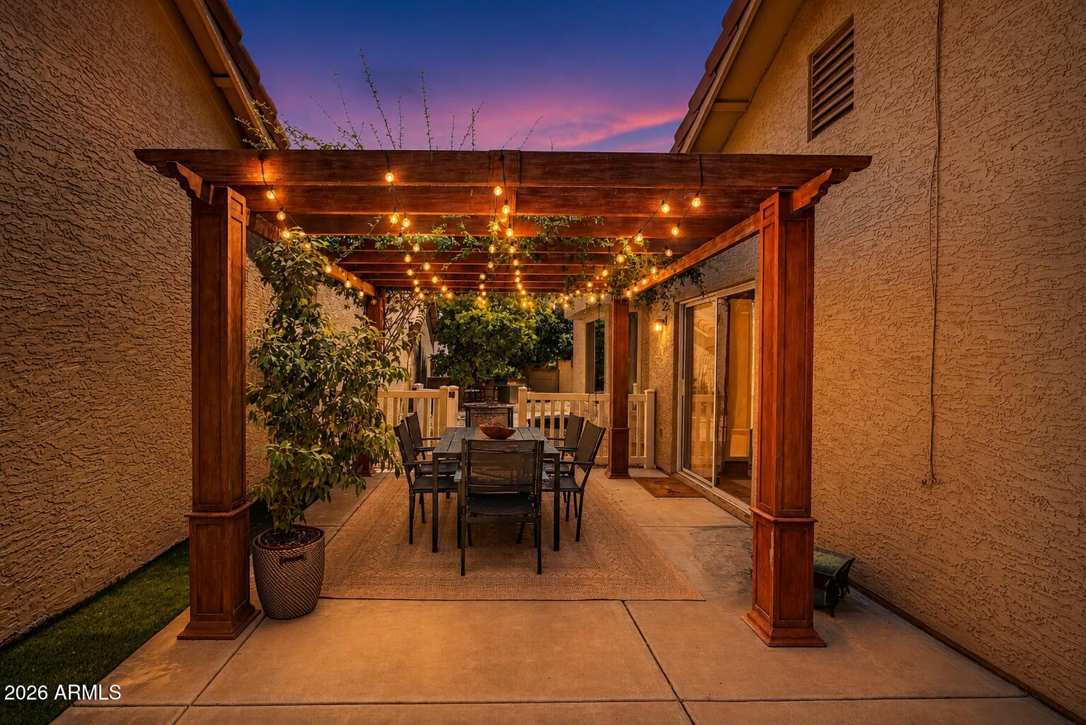 SILVERGATE 3 UNIT 1 - Residential