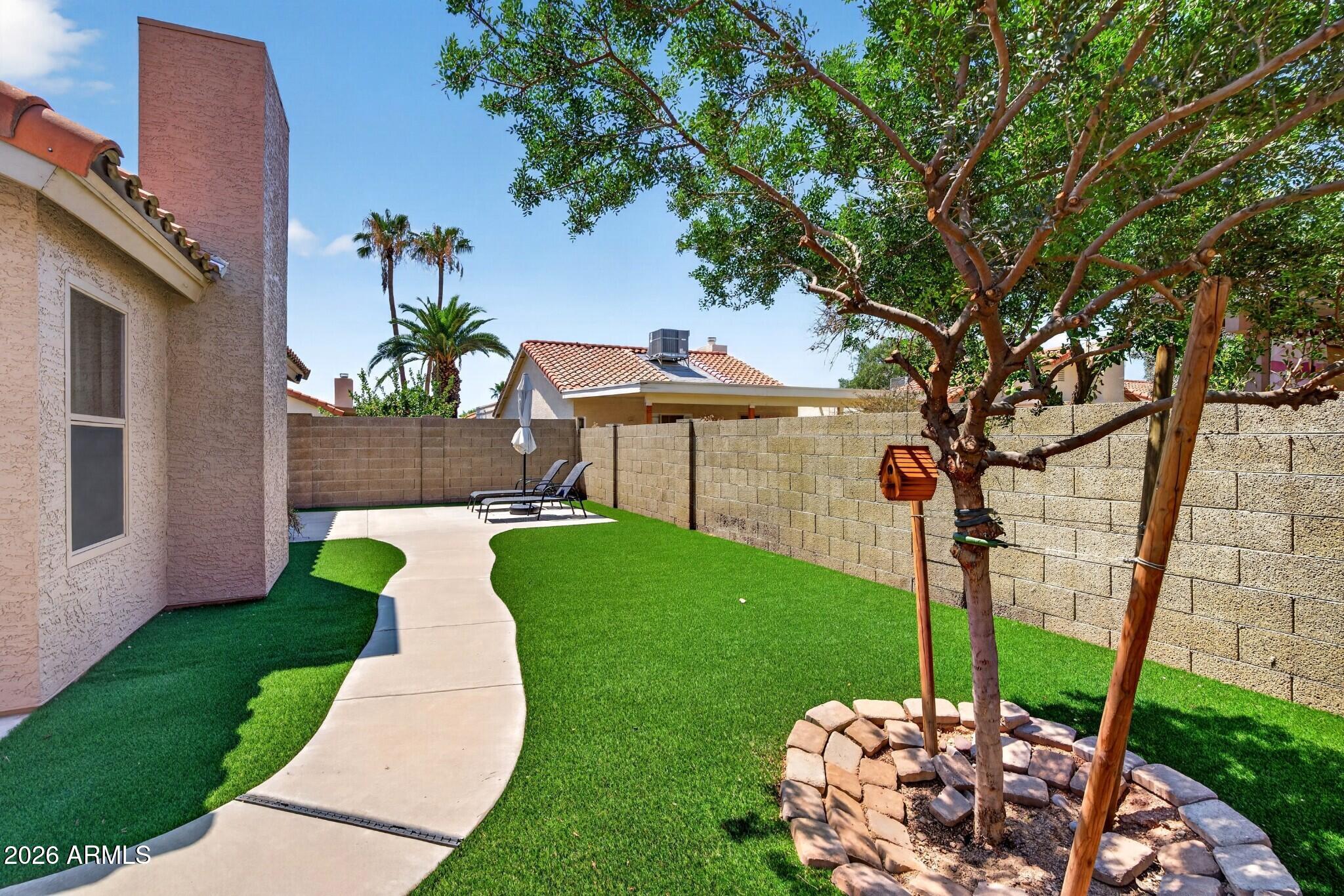 SILVERGATE 3 UNIT 1 - Residential