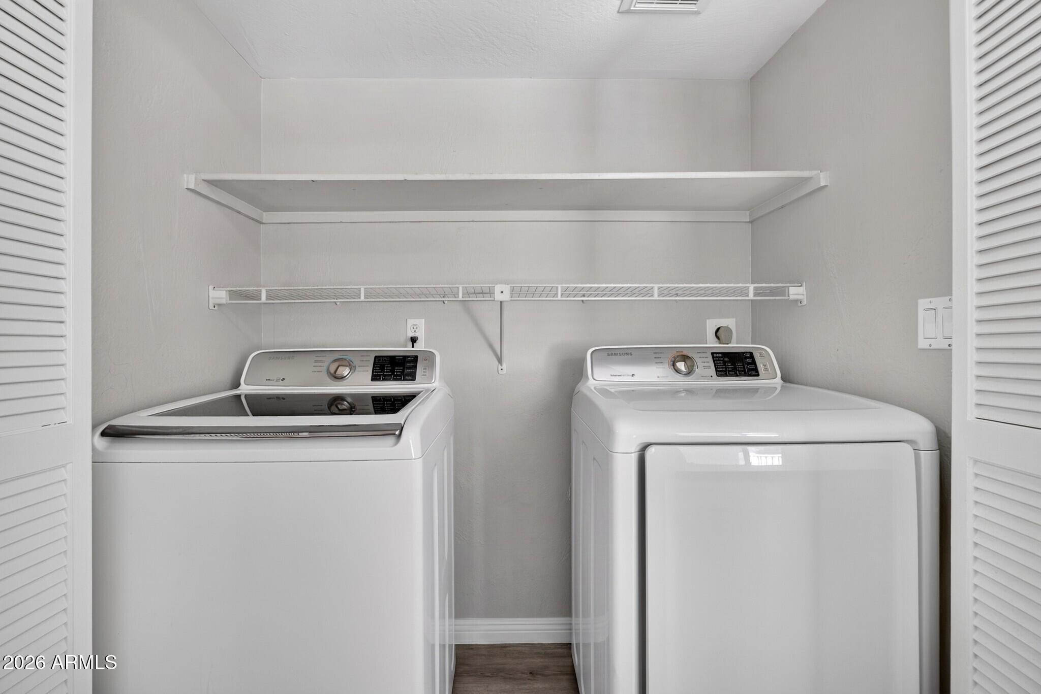 SILVERGATE 3 UNIT 1 - Residential