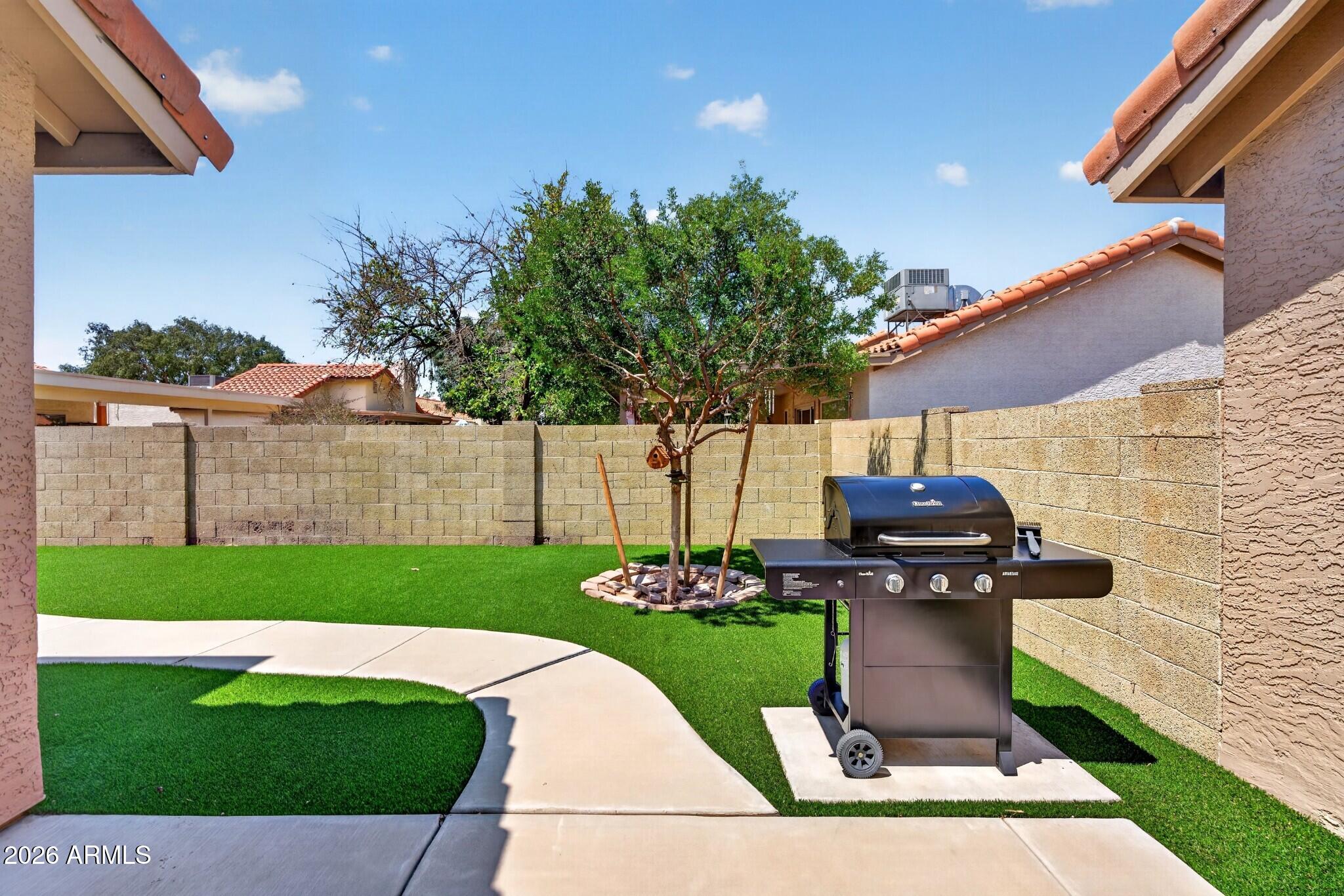 SILVERGATE 3 UNIT 1 - Residential
