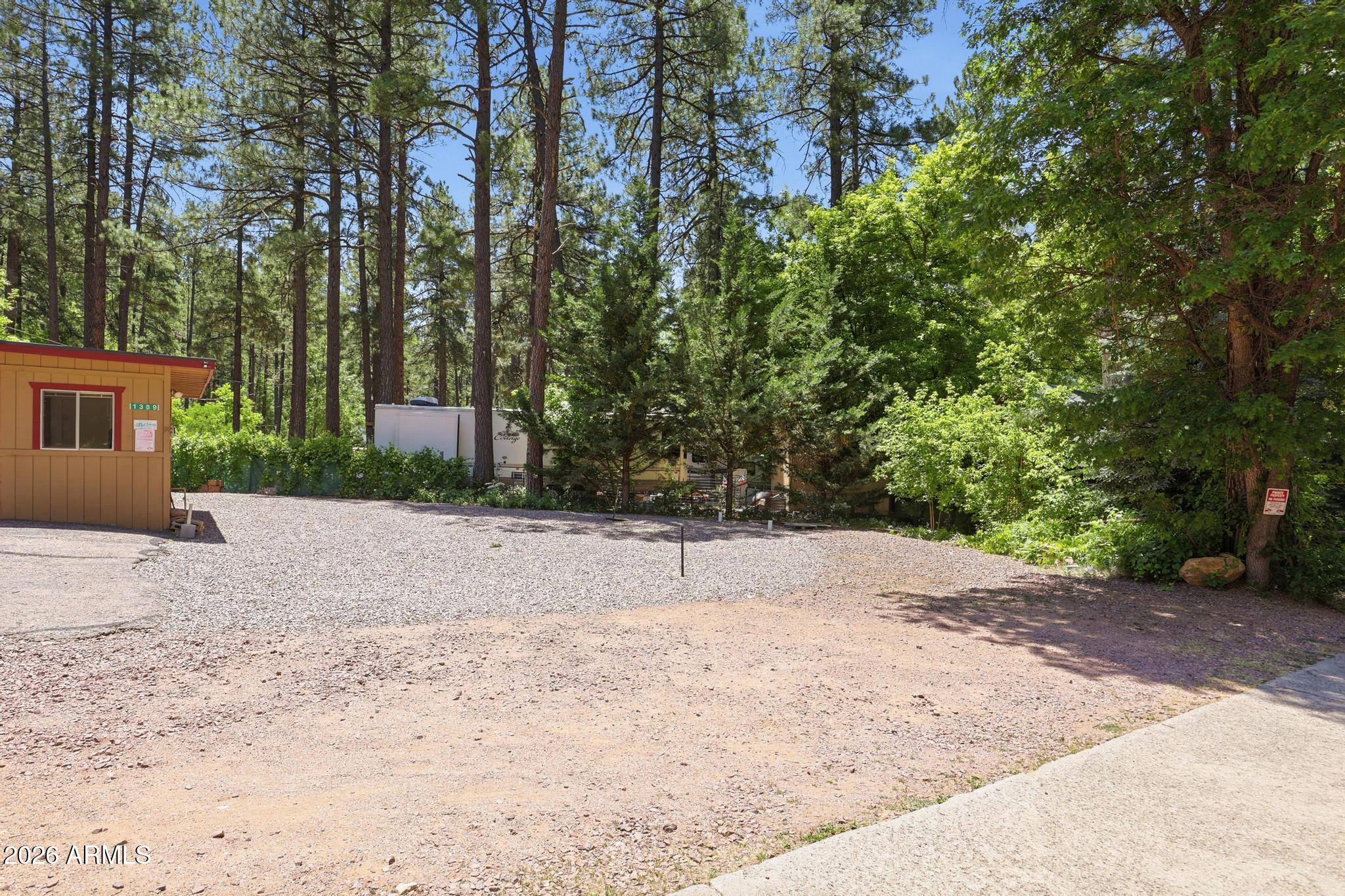 CHRISTOPHER CREEK - Commercial Sale