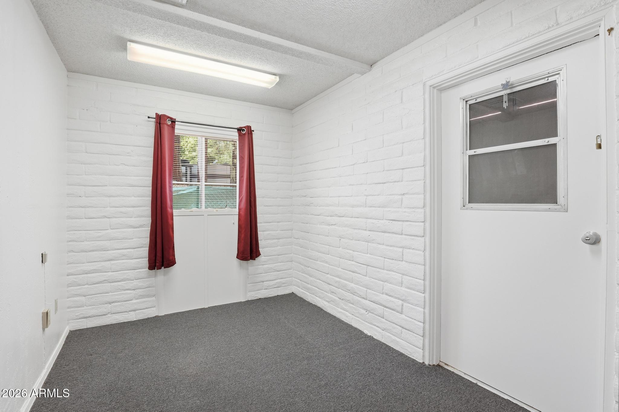 CHRISTOPHER CREEK - Commercial Sale
