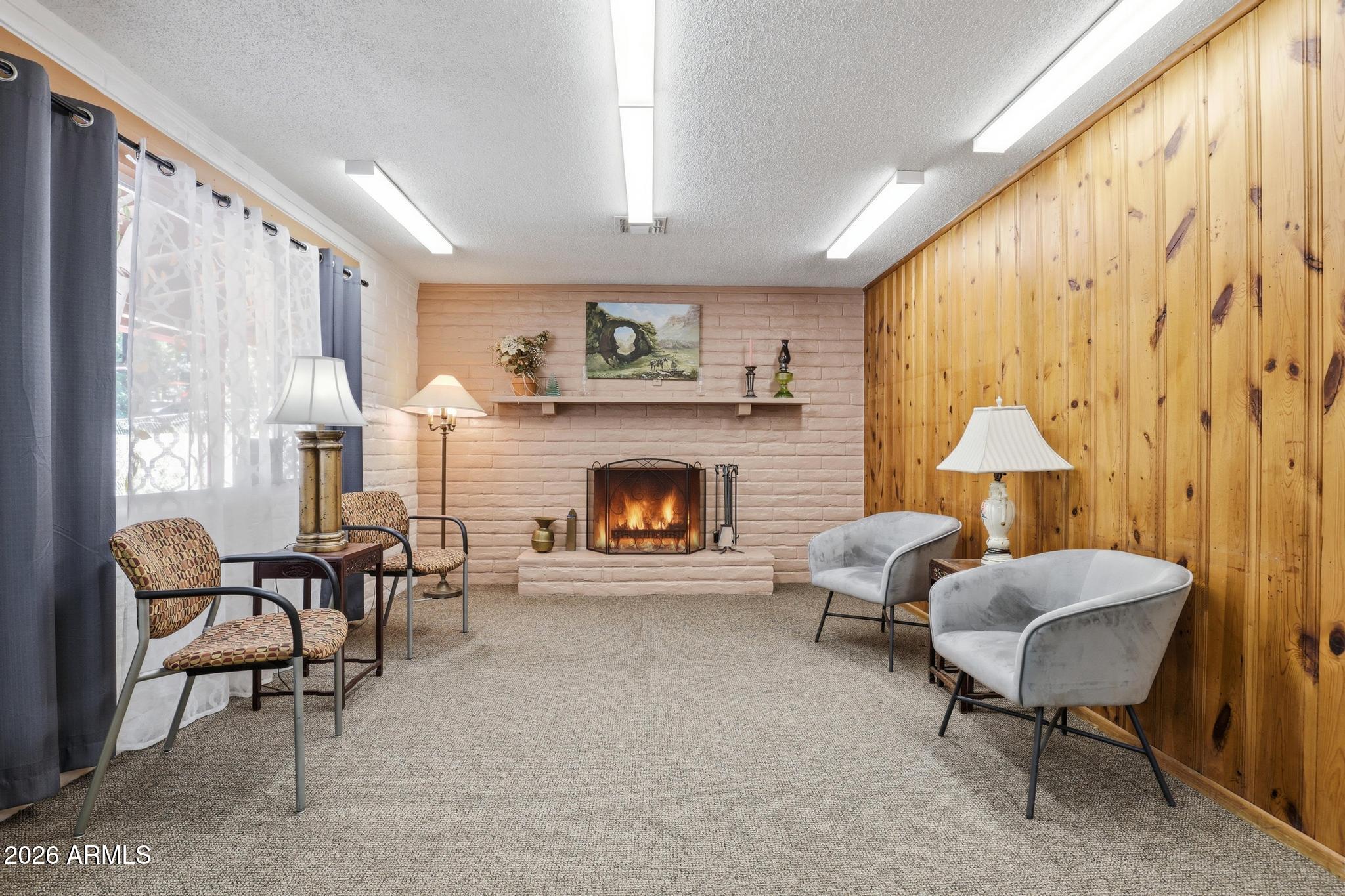 CHRISTOPHER CREEK - Commercial Sale