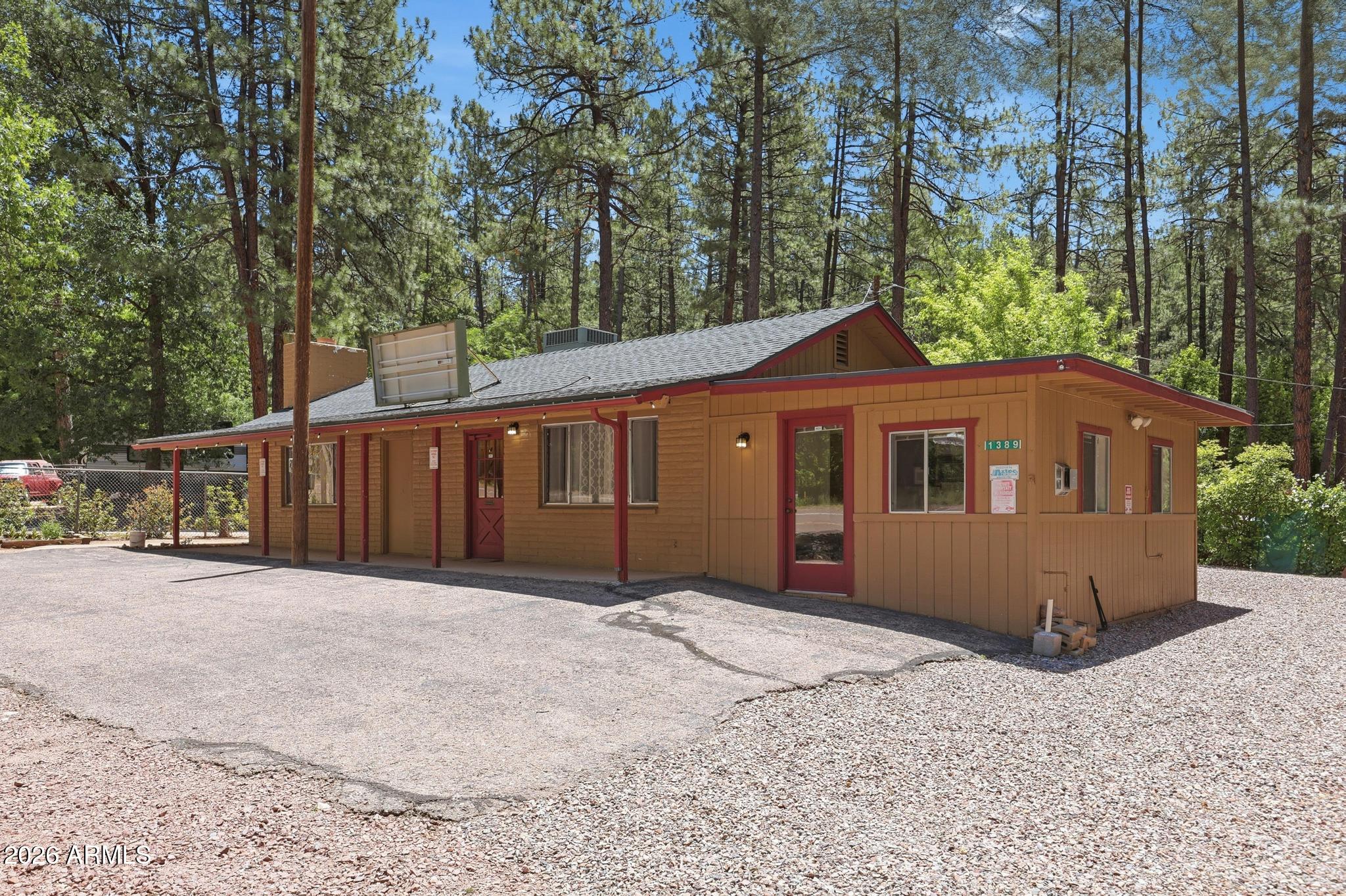 CHRISTOPHER CREEK - Commercial Sale