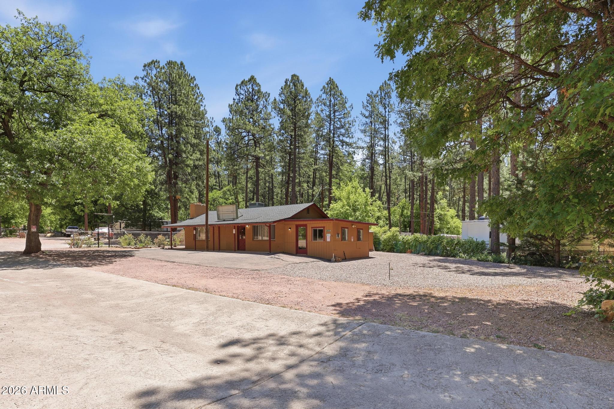 CHRISTOPHER CREEK - Commercial Sale