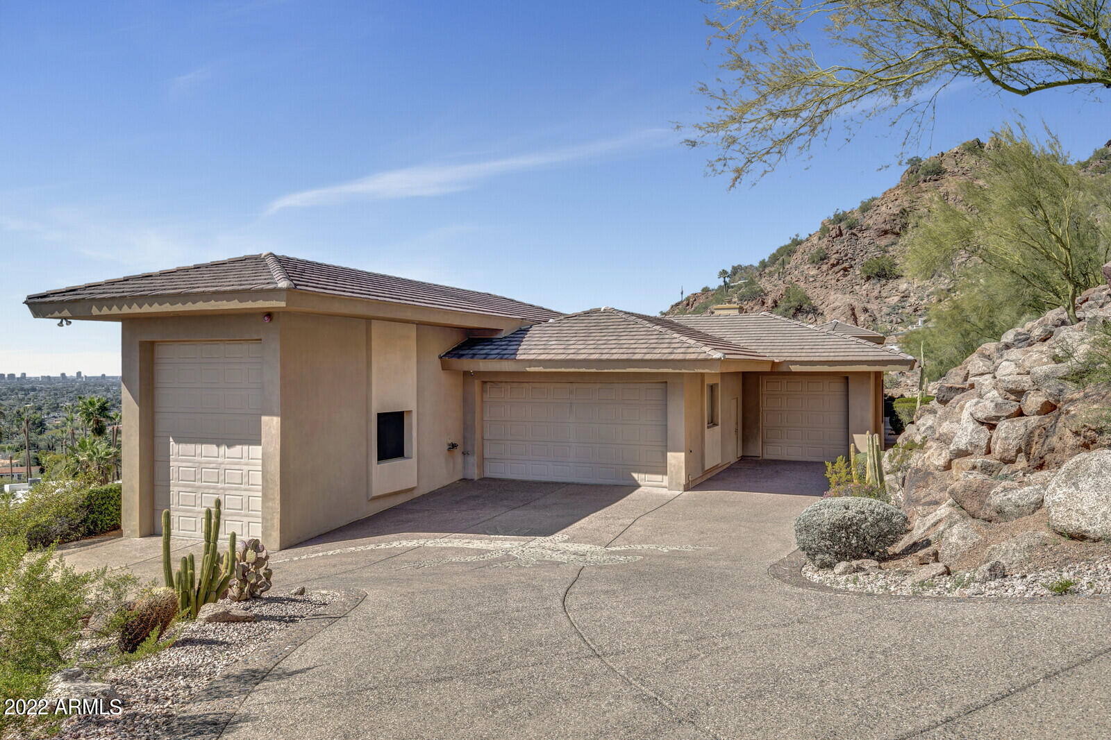 COPELAND HILL - Residential