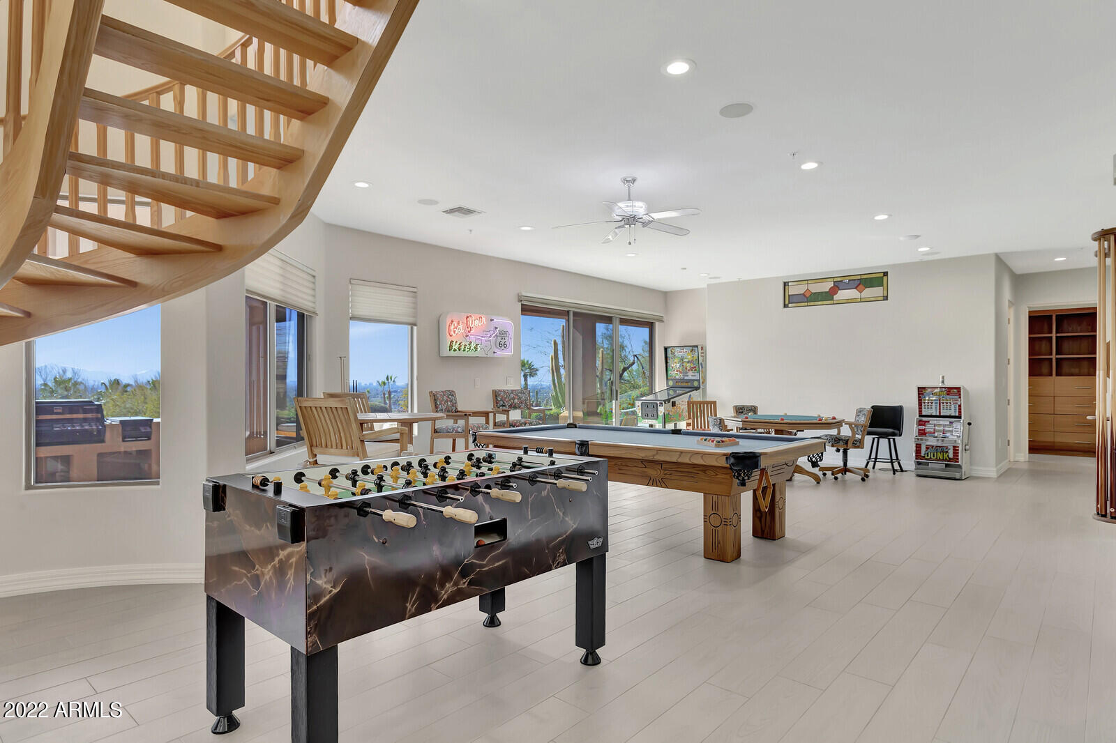 COPELAND HILL - Residential