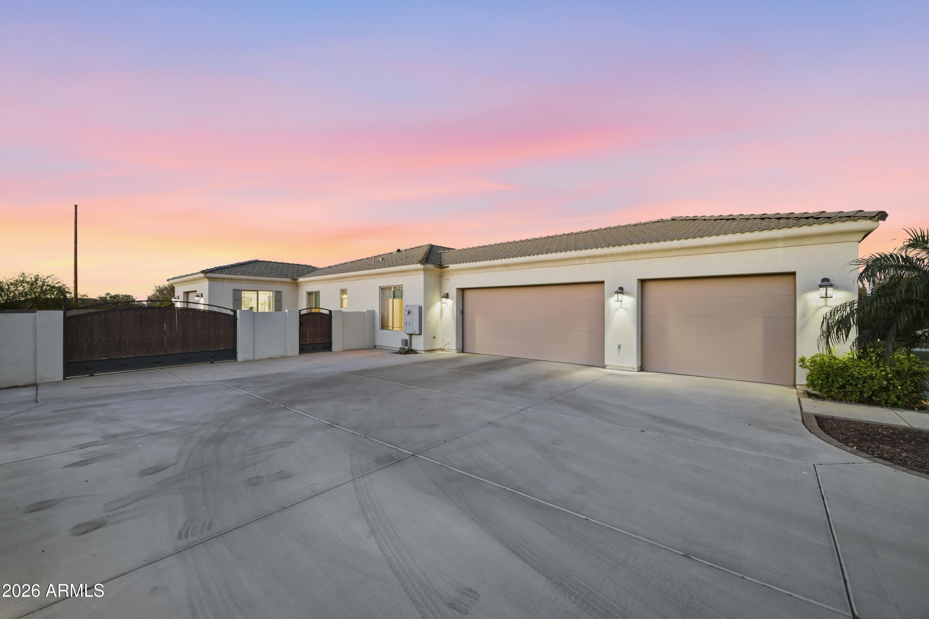 CREEKSIDE ESTATES - Residential
