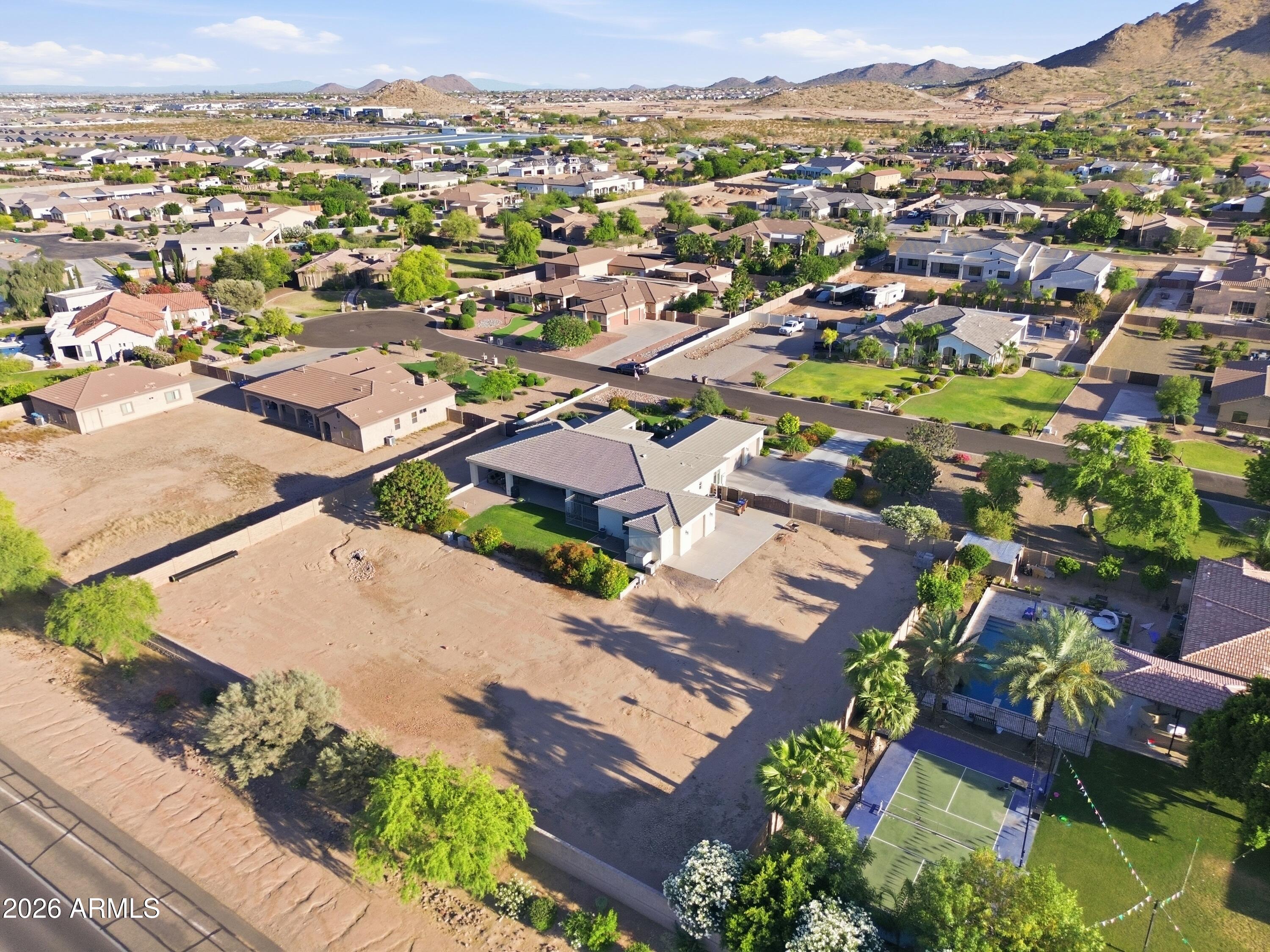 CREEKSIDE ESTATES - Residential