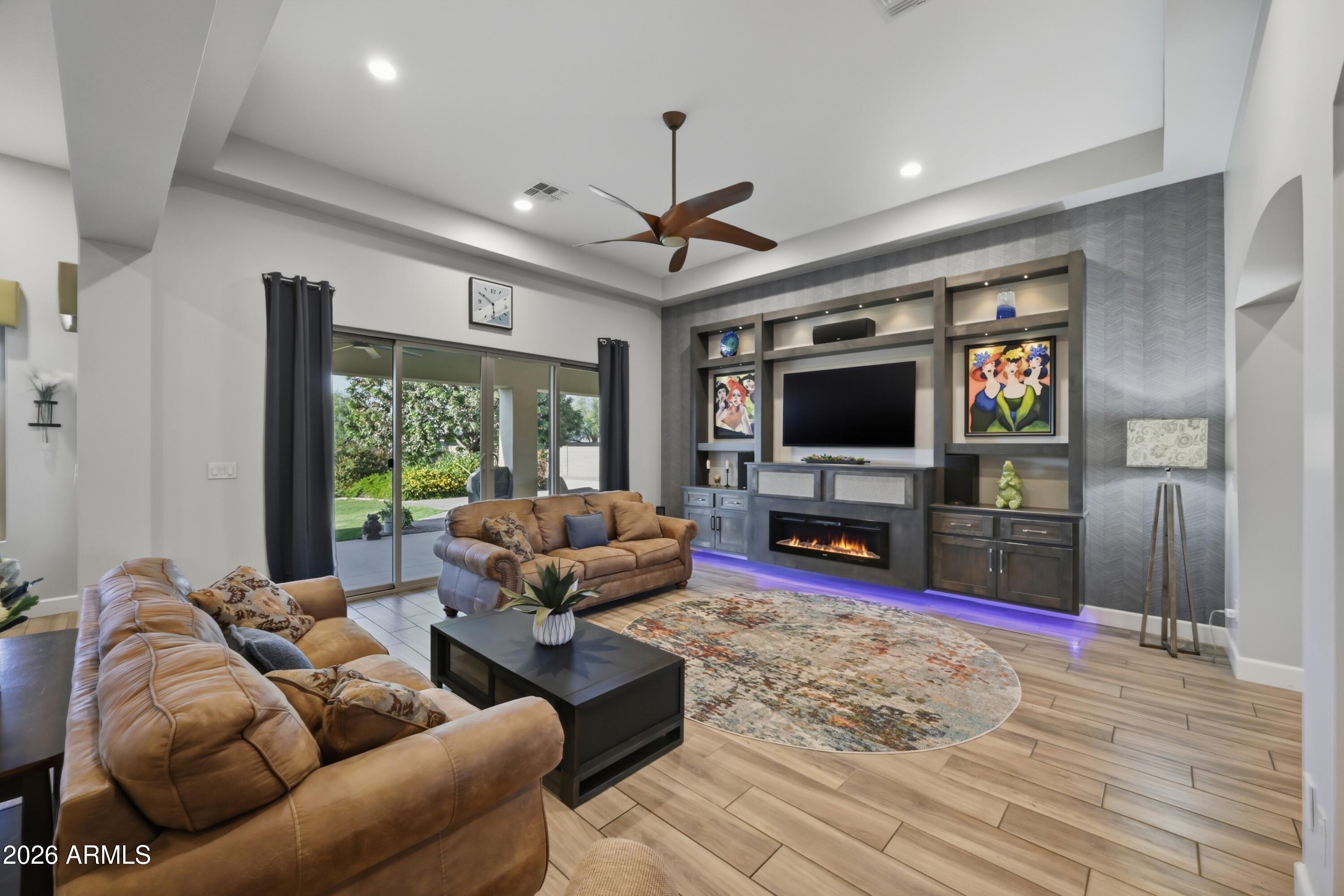 CREEKSIDE ESTATES - Residential