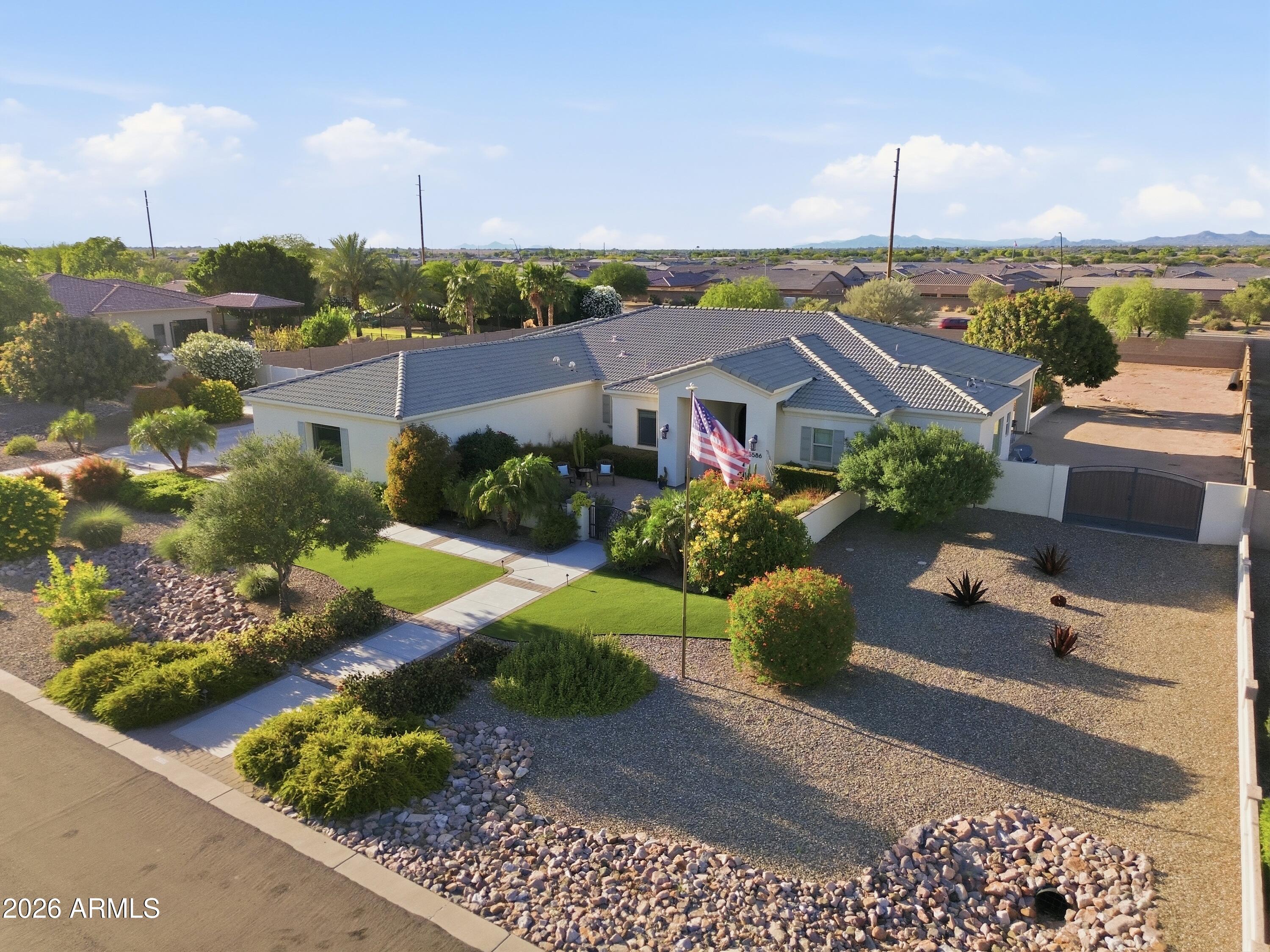 CREEKSIDE ESTATES - Residential