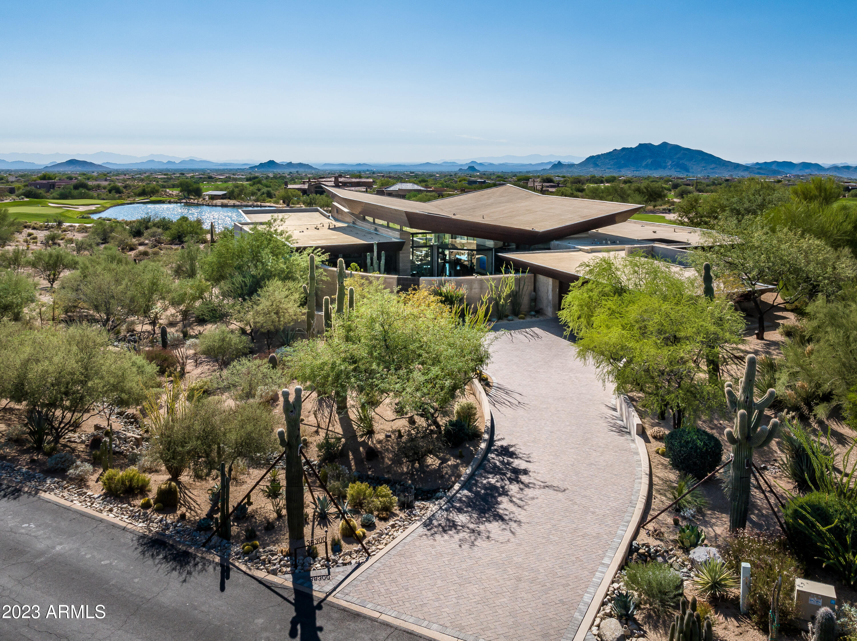 DESERT MOUNTAIN - Residential
