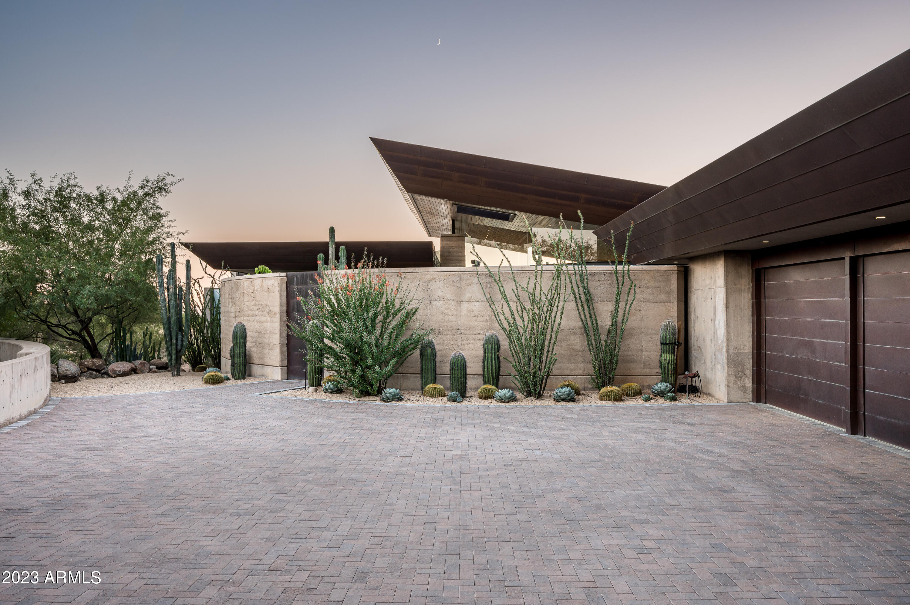 DESERT MOUNTAIN - Residential