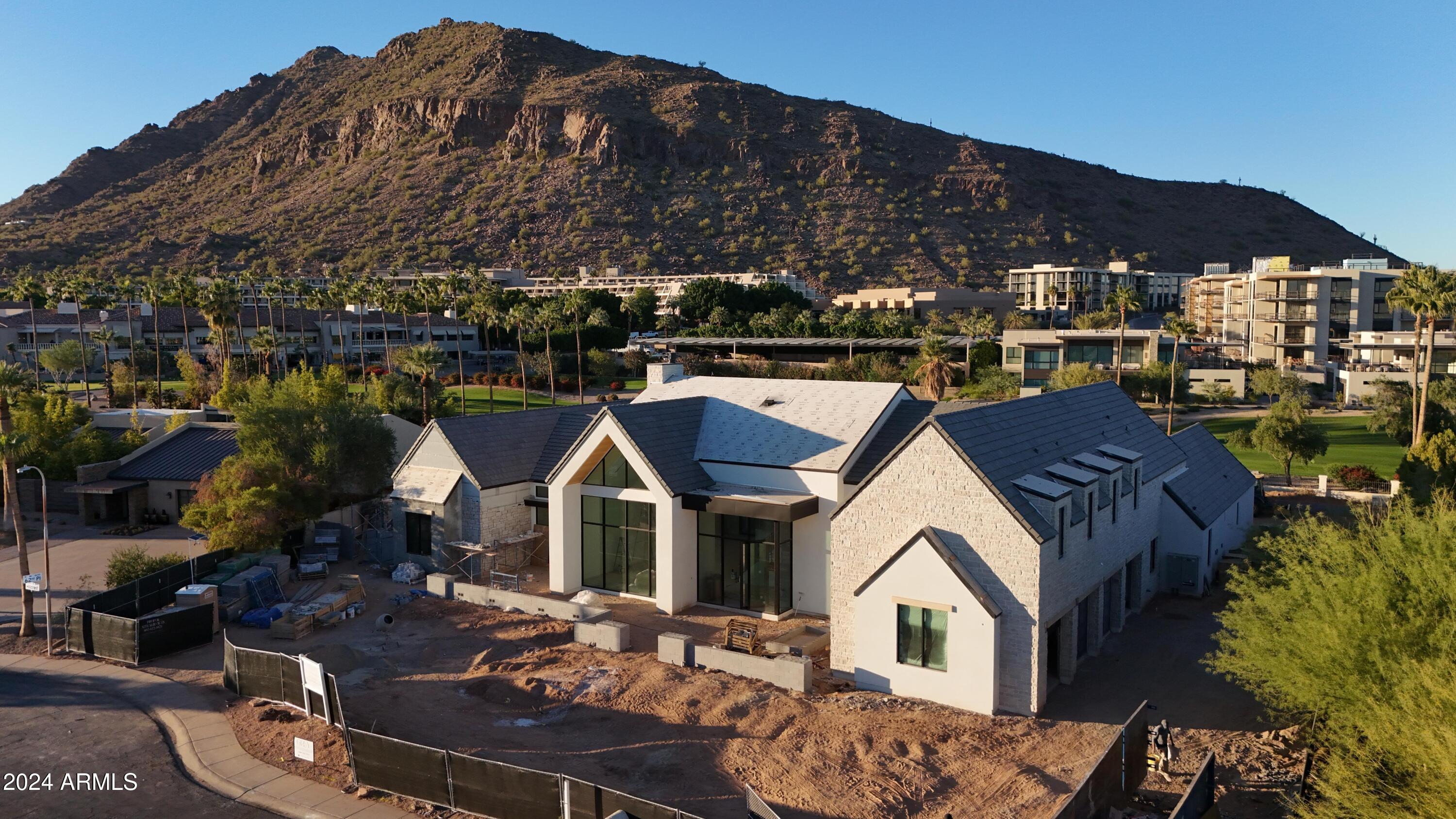 CAMELBACK EAST - Residential