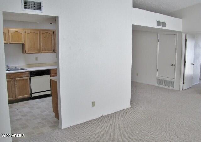 DESERT SHADOWS - Residential Lease
