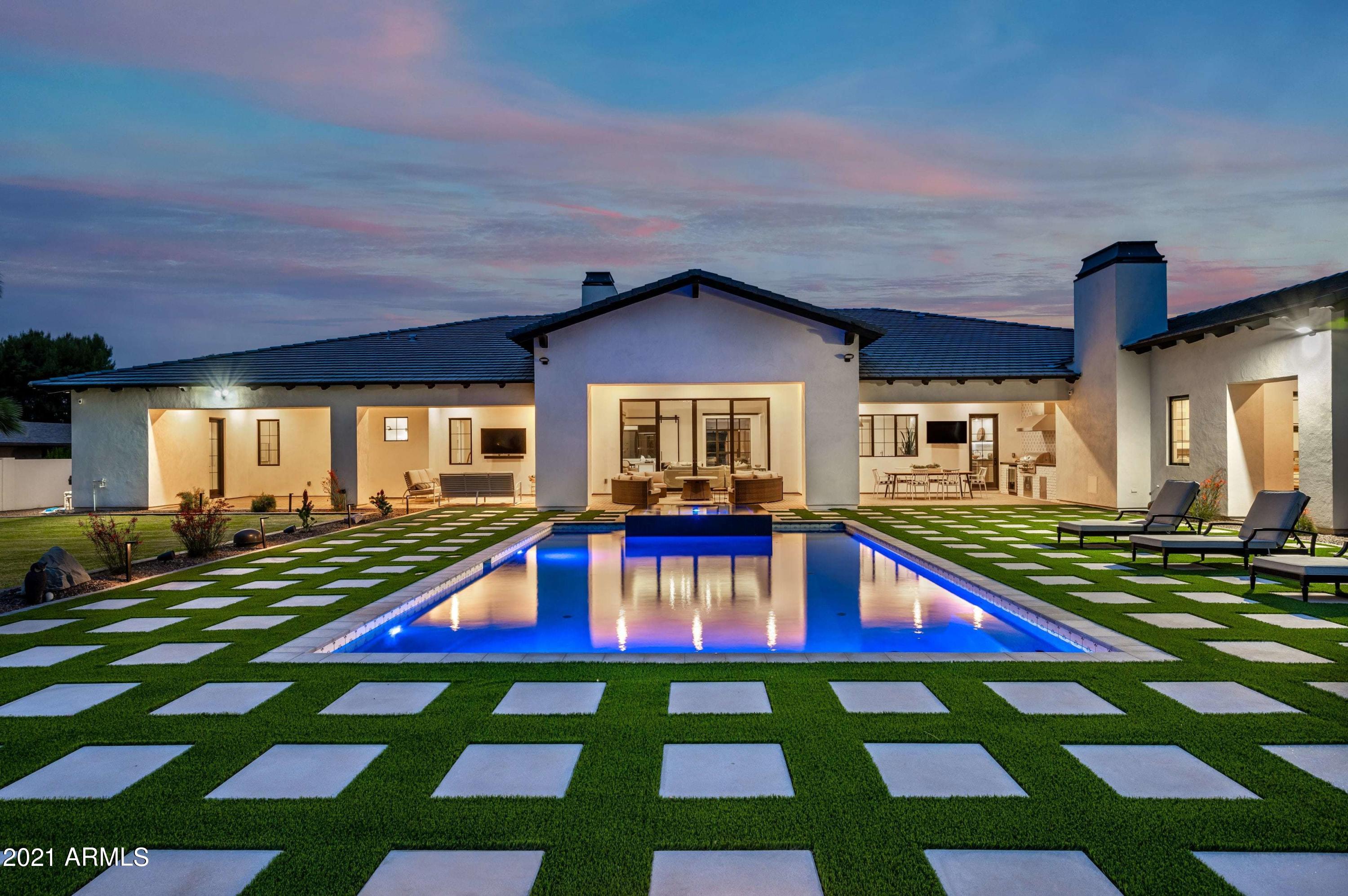 LOR VILLA ESTATES - Residential