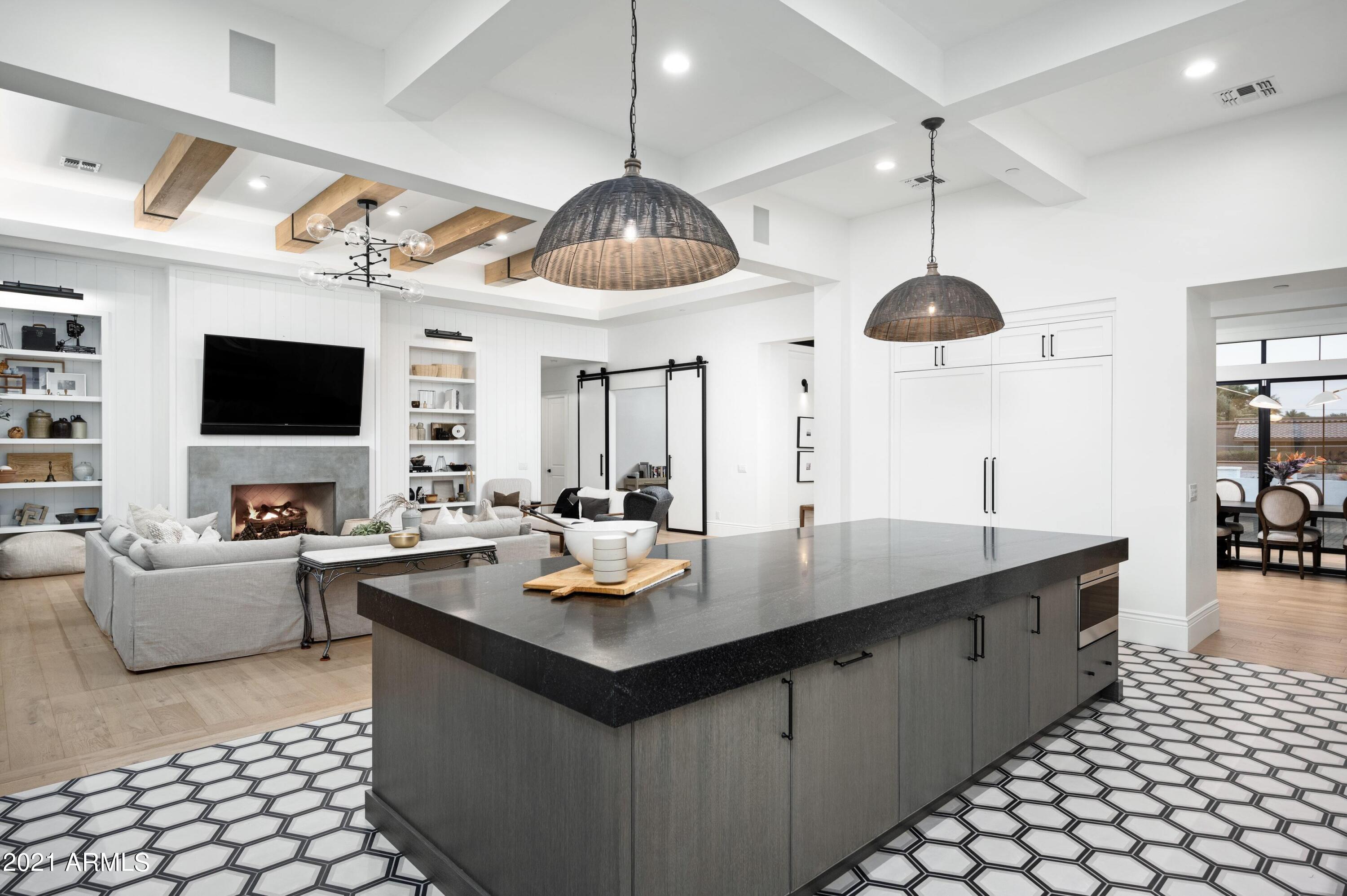 LOR VILLA ESTATES - Residential