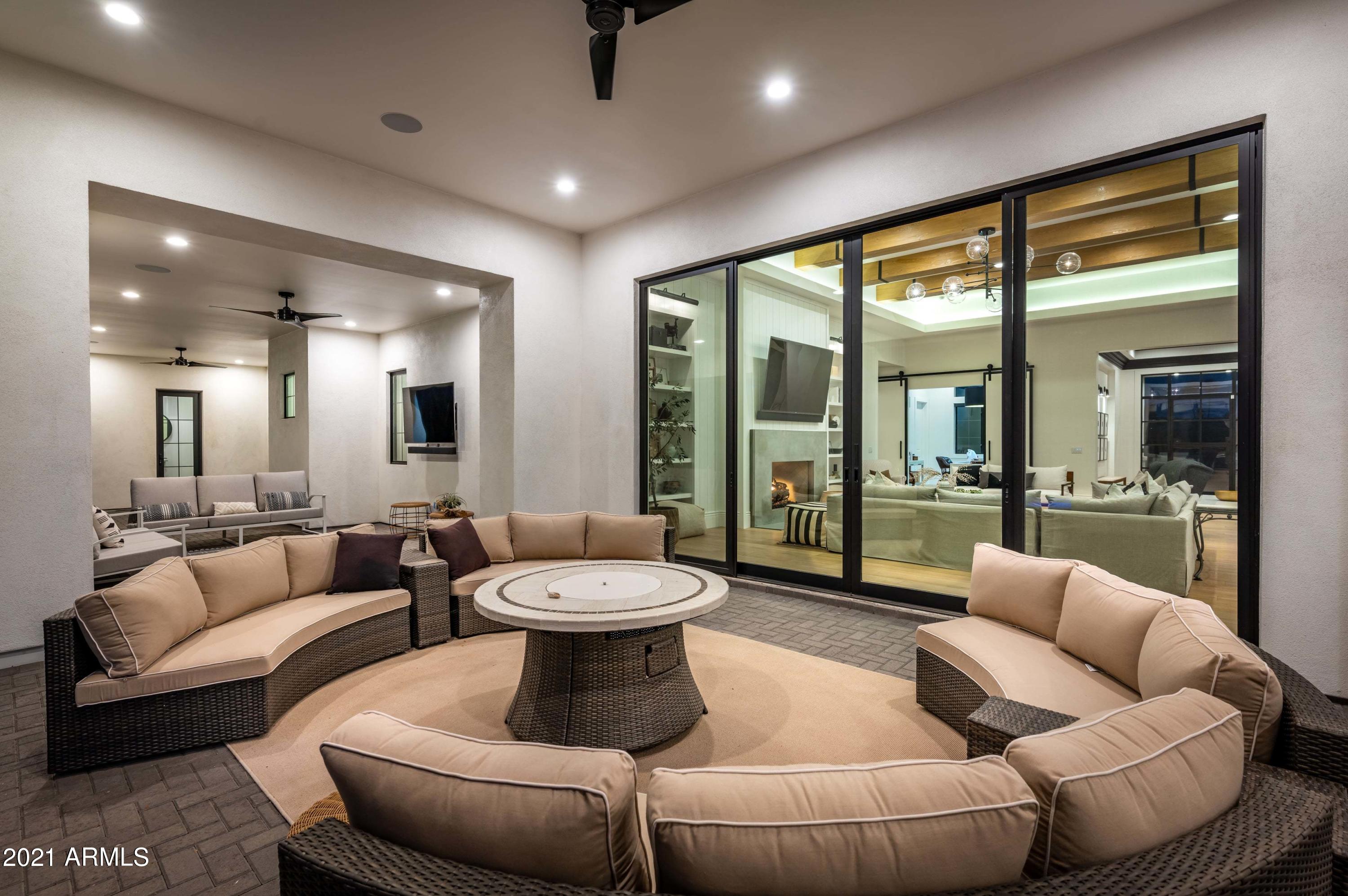 LOR VILLA ESTATES - Residential