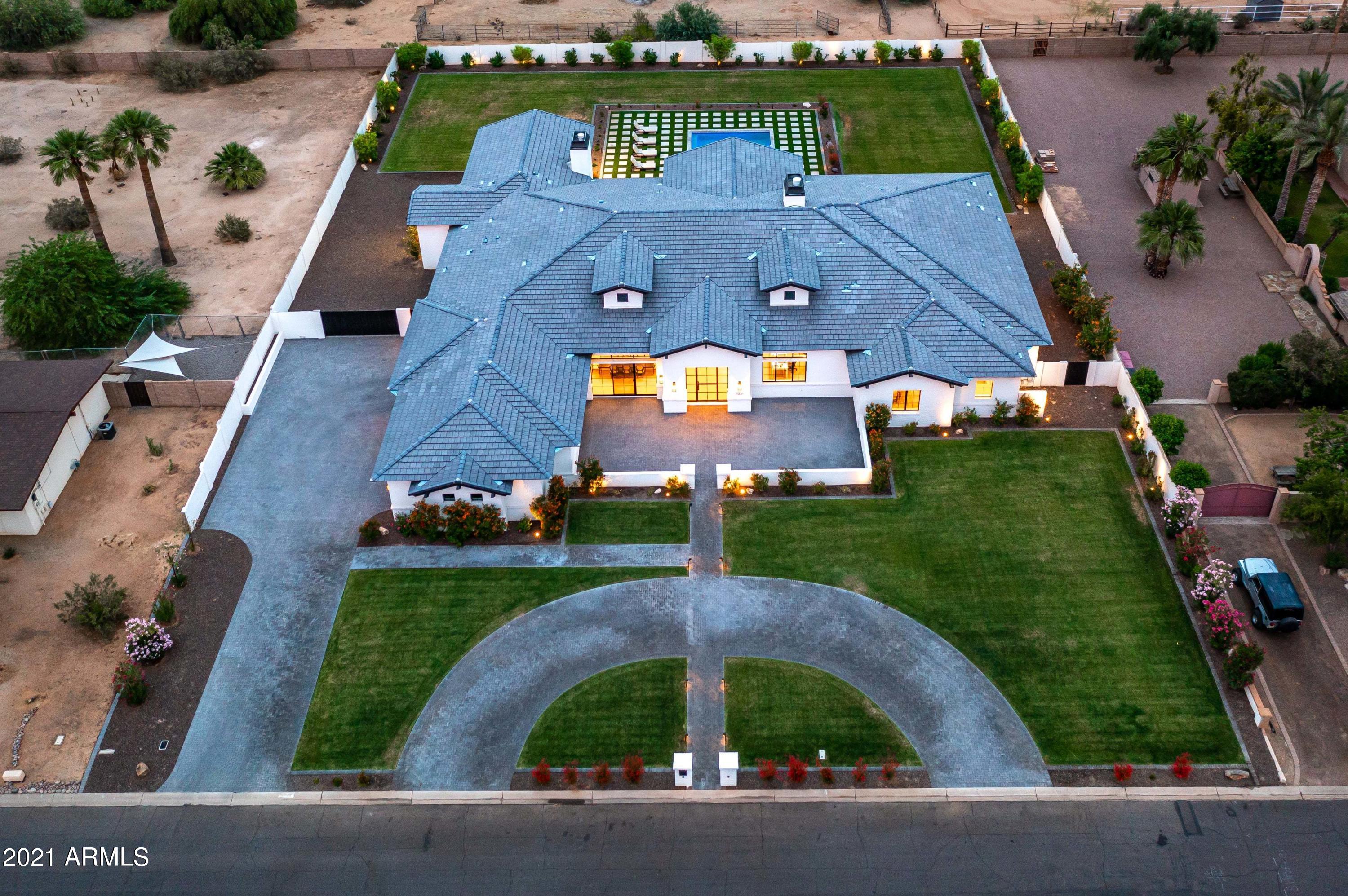 LOR VILLA ESTATES - Residential