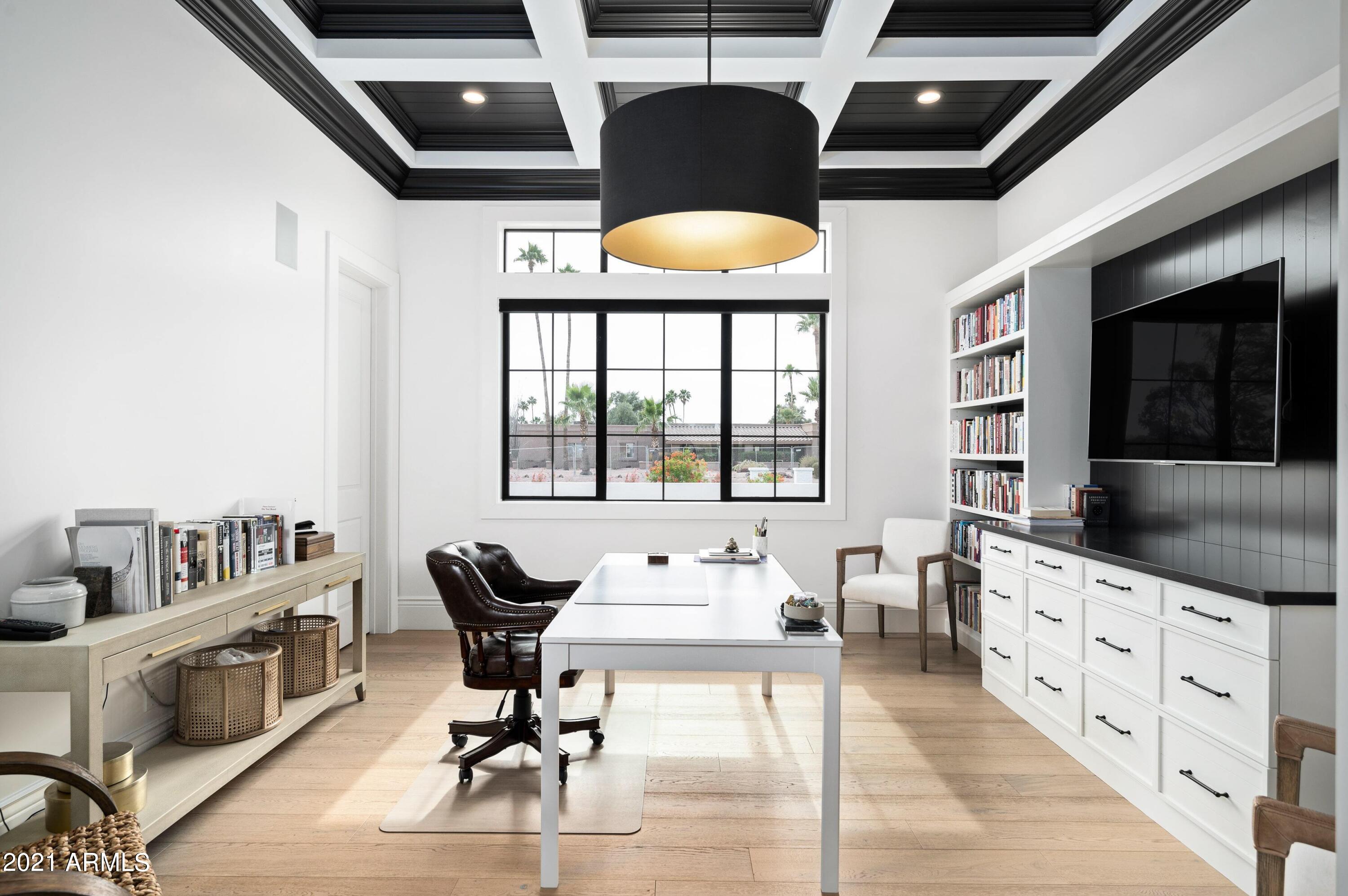 LOR VILLA ESTATES - Residential