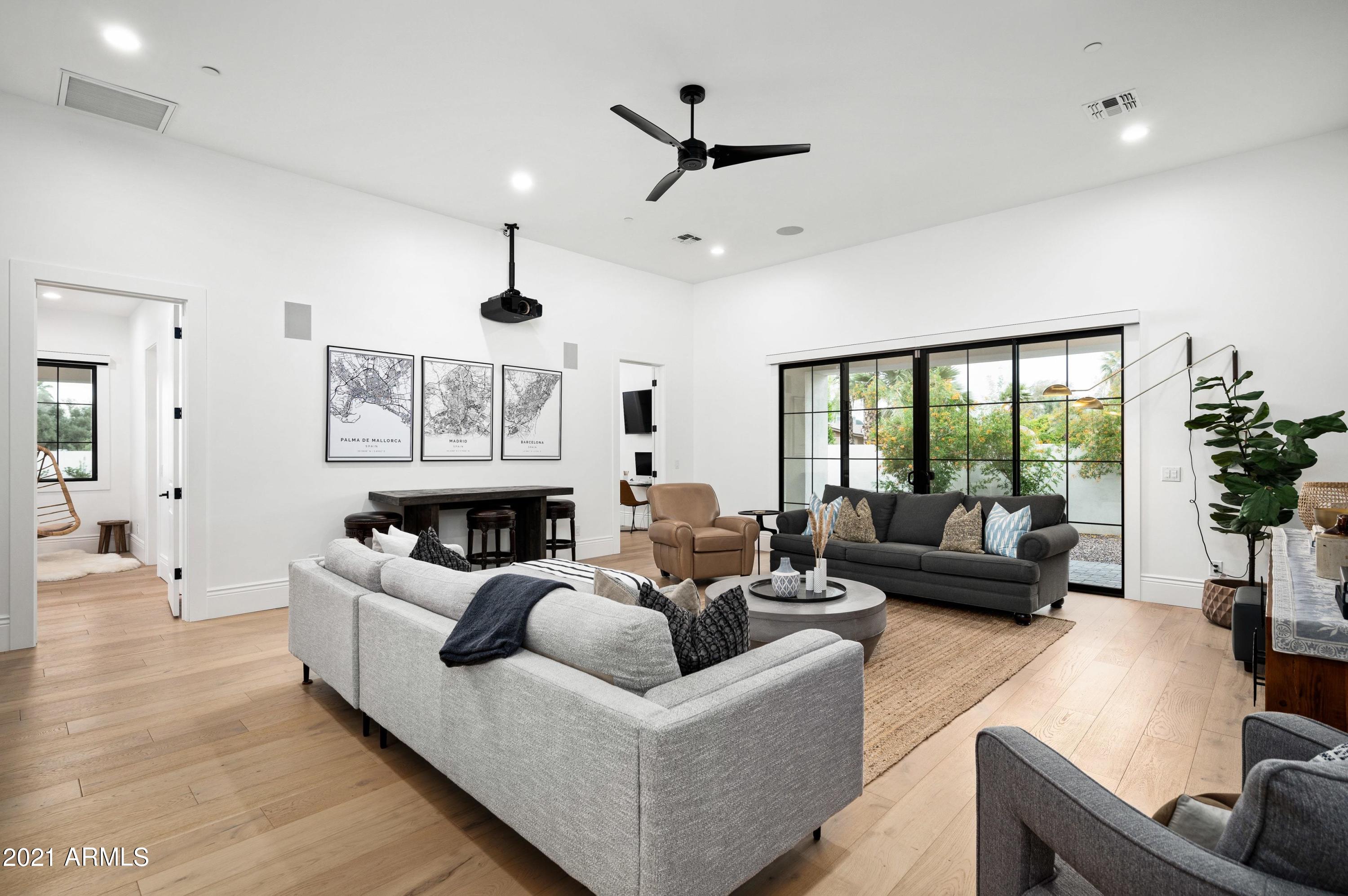 LOR VILLA ESTATES - Residential