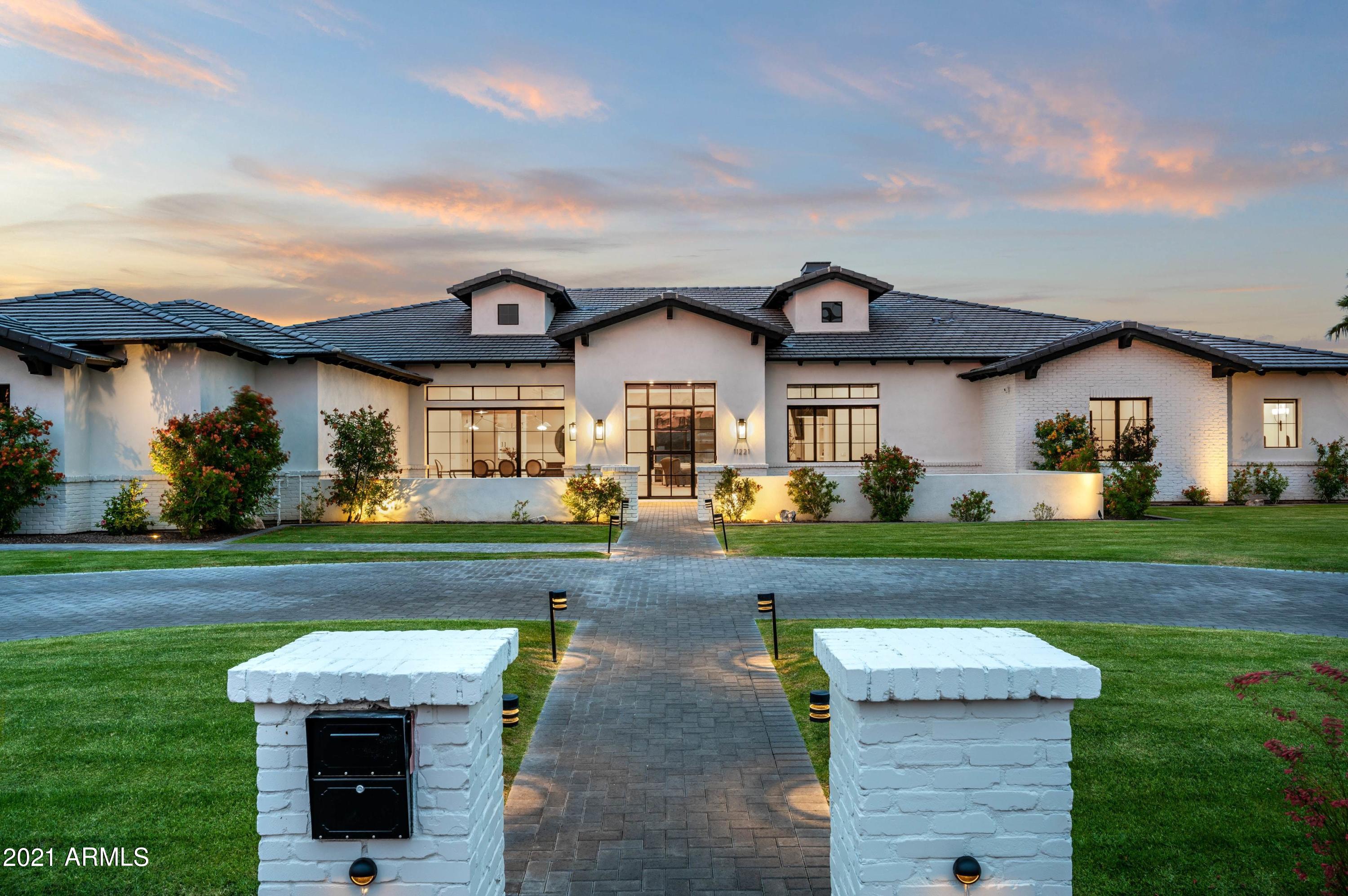 LOR VILLA ESTATES - Residential