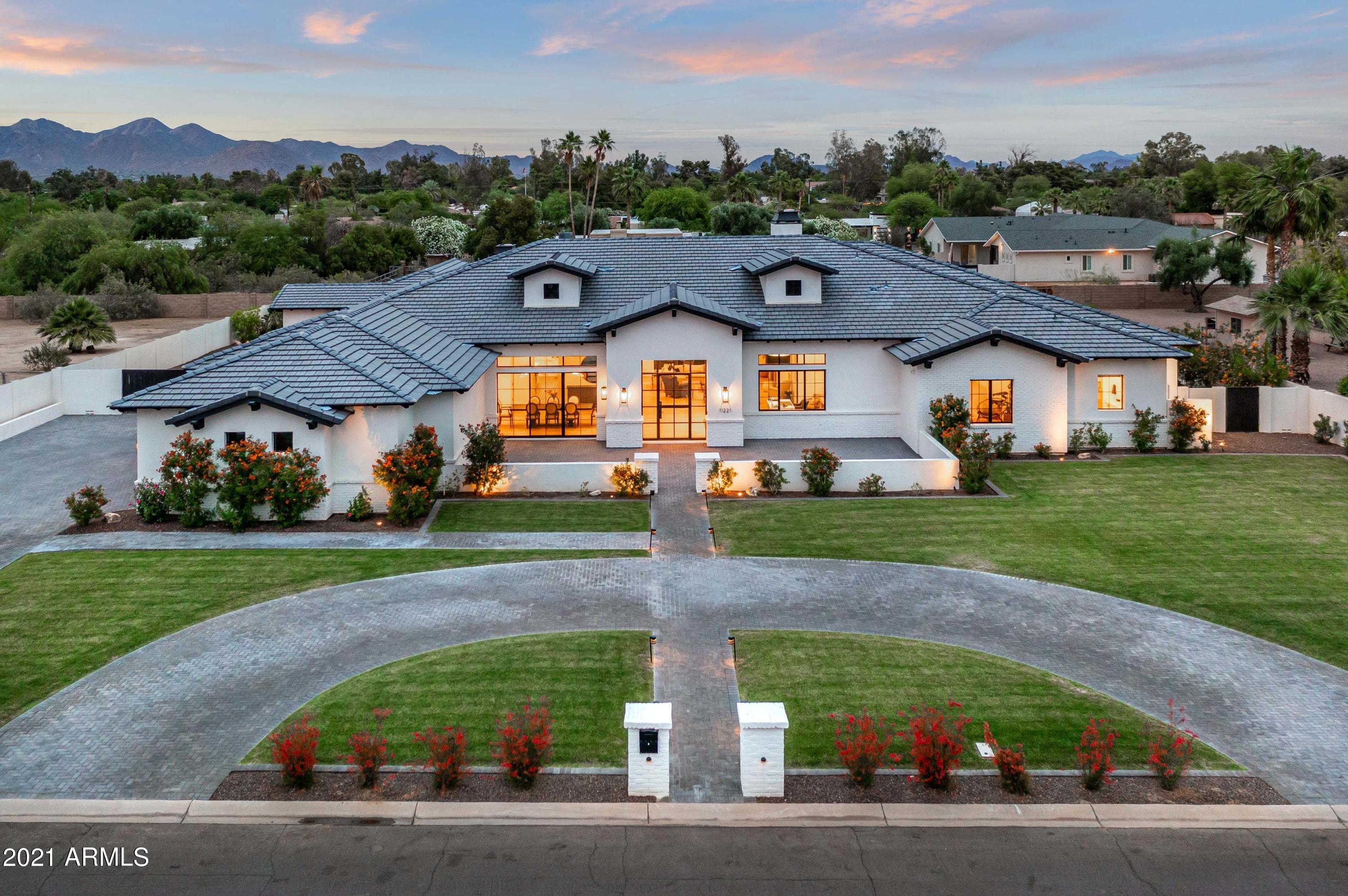 LOR VILLA ESTATES - Residential