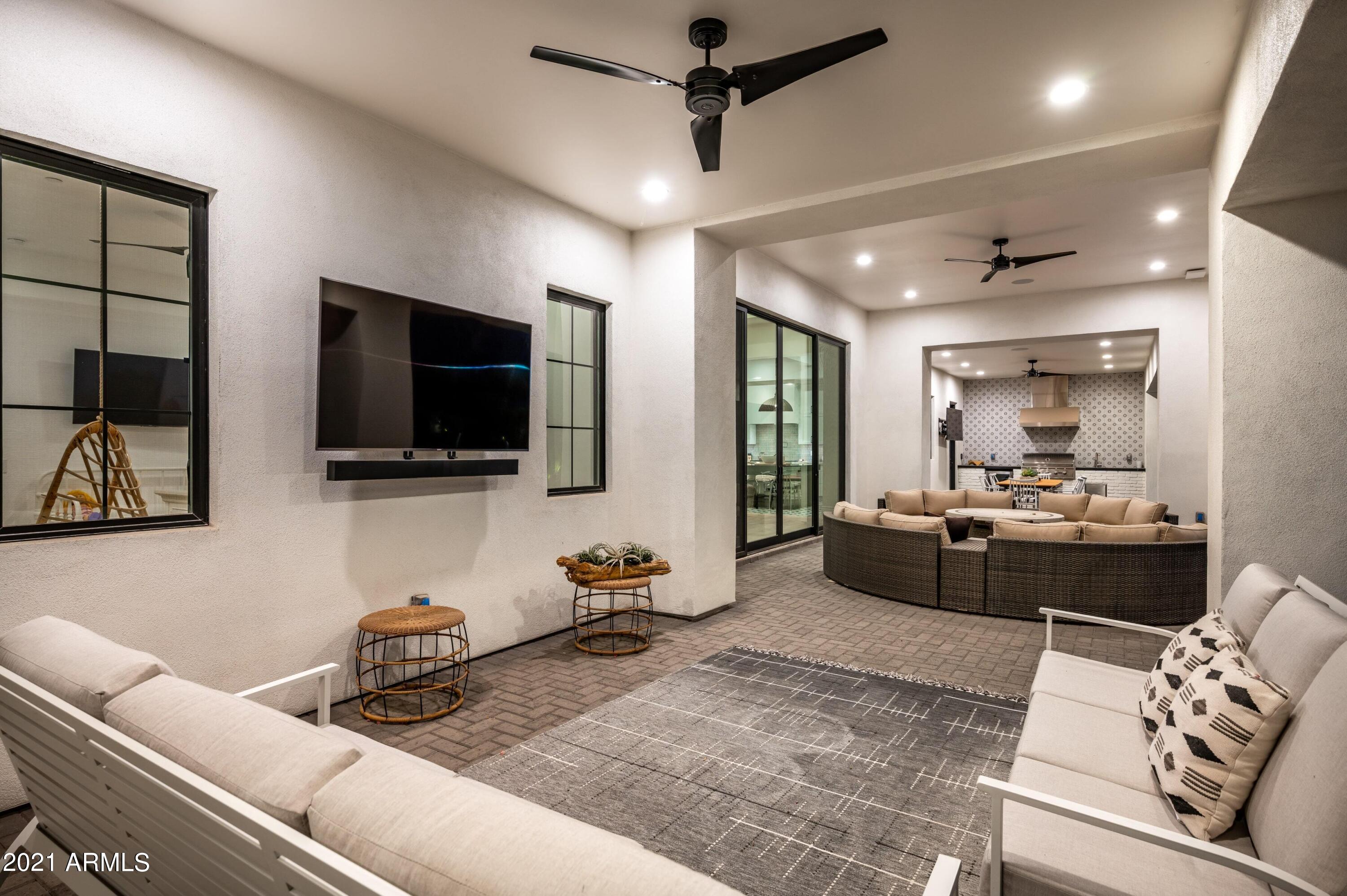LOR VILLA ESTATES - Residential