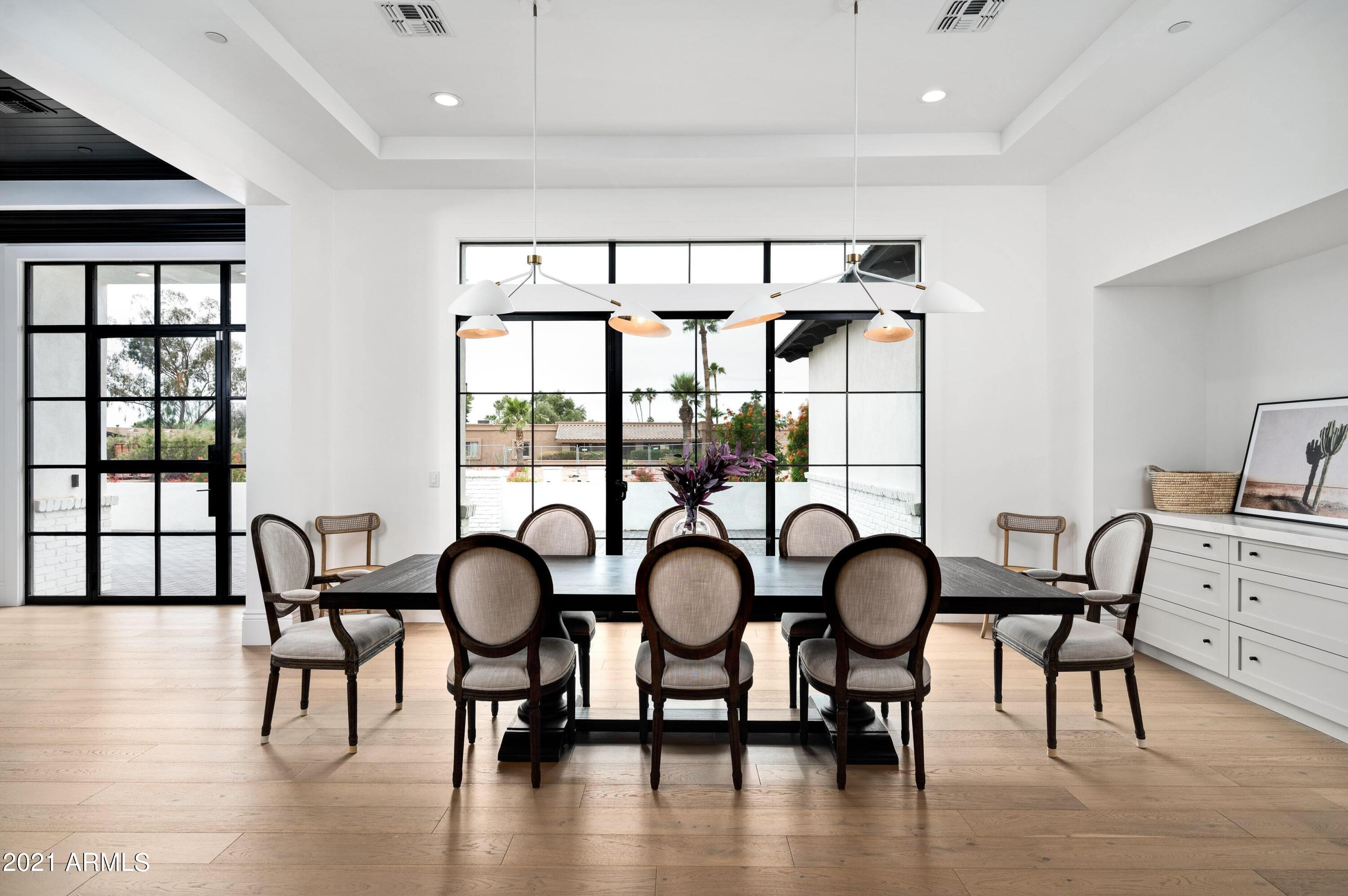 LOR VILLA ESTATES - Residential