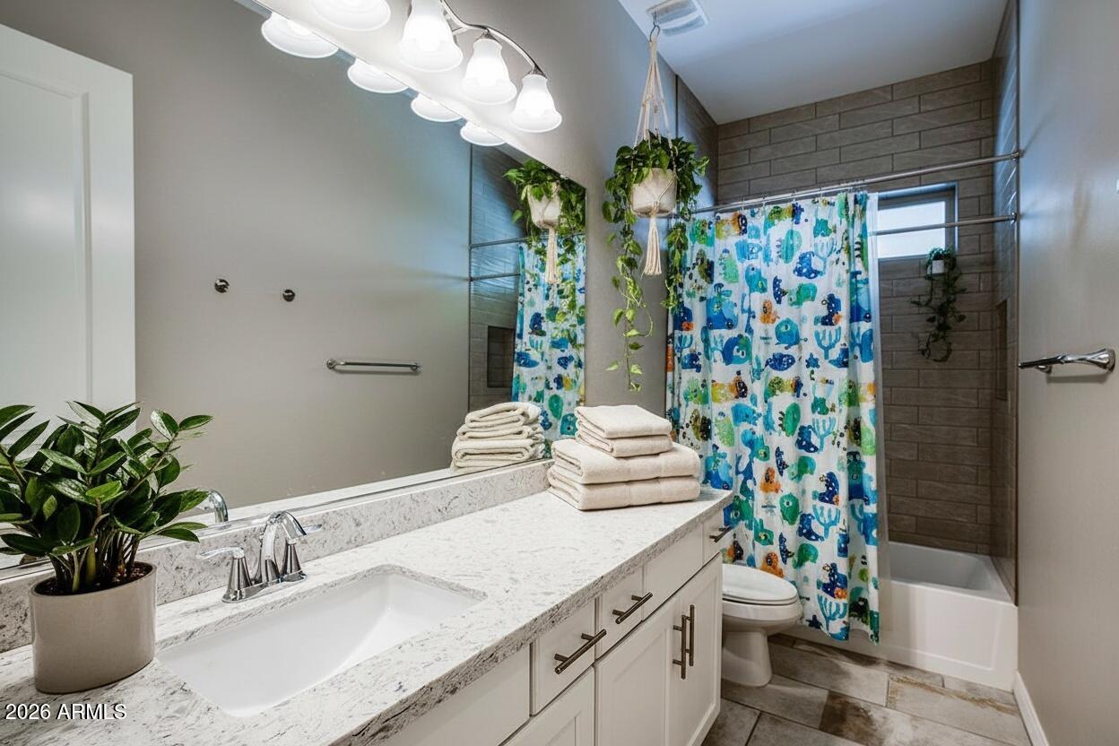 COMMONS AT SOUTH MOUNTAIN - Residential