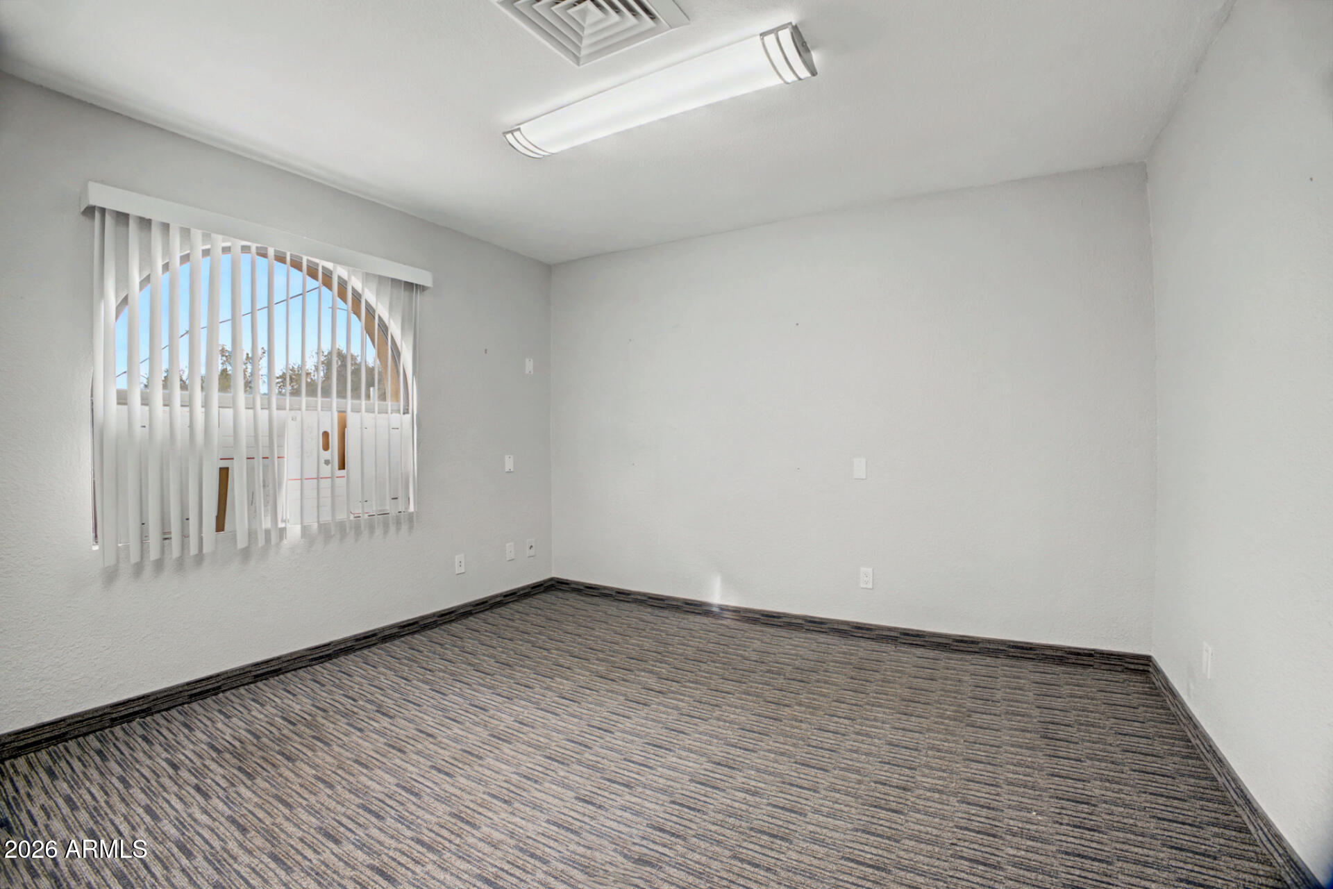 BOND ACRES - Commercial Sale