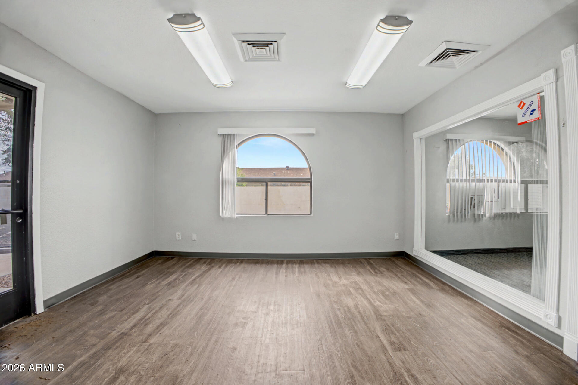 BOND ACRES - Commercial Sale