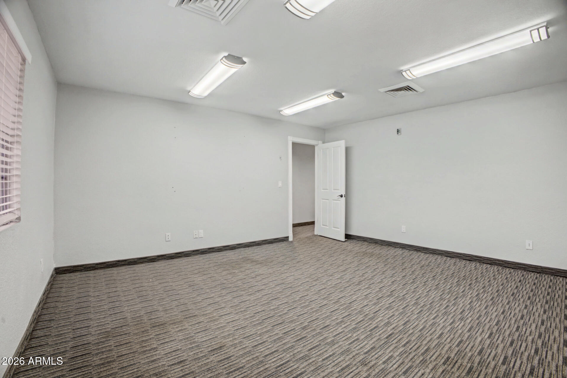 BOND ACRES - Commercial Sale