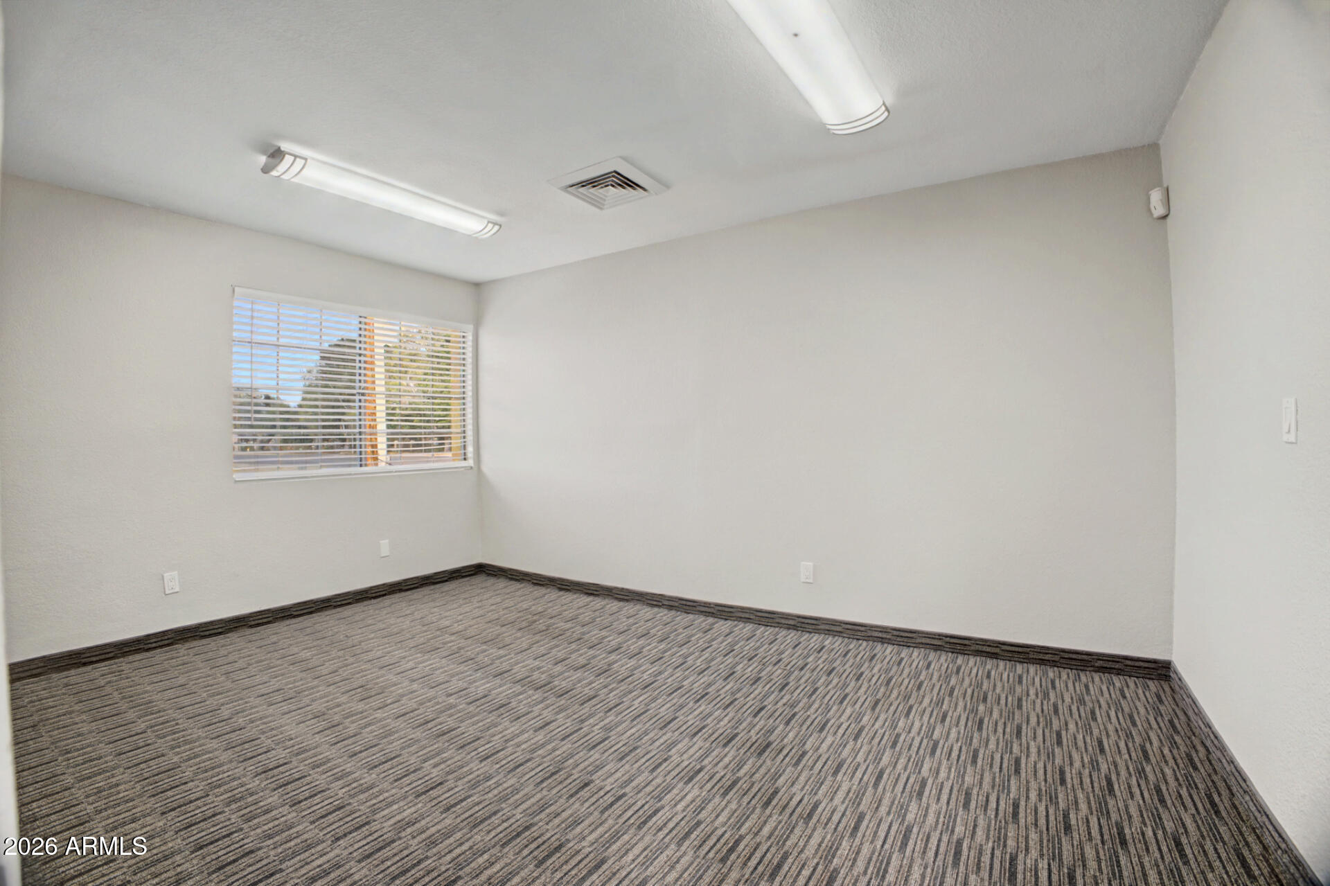 BOND ACRES - Commercial Sale