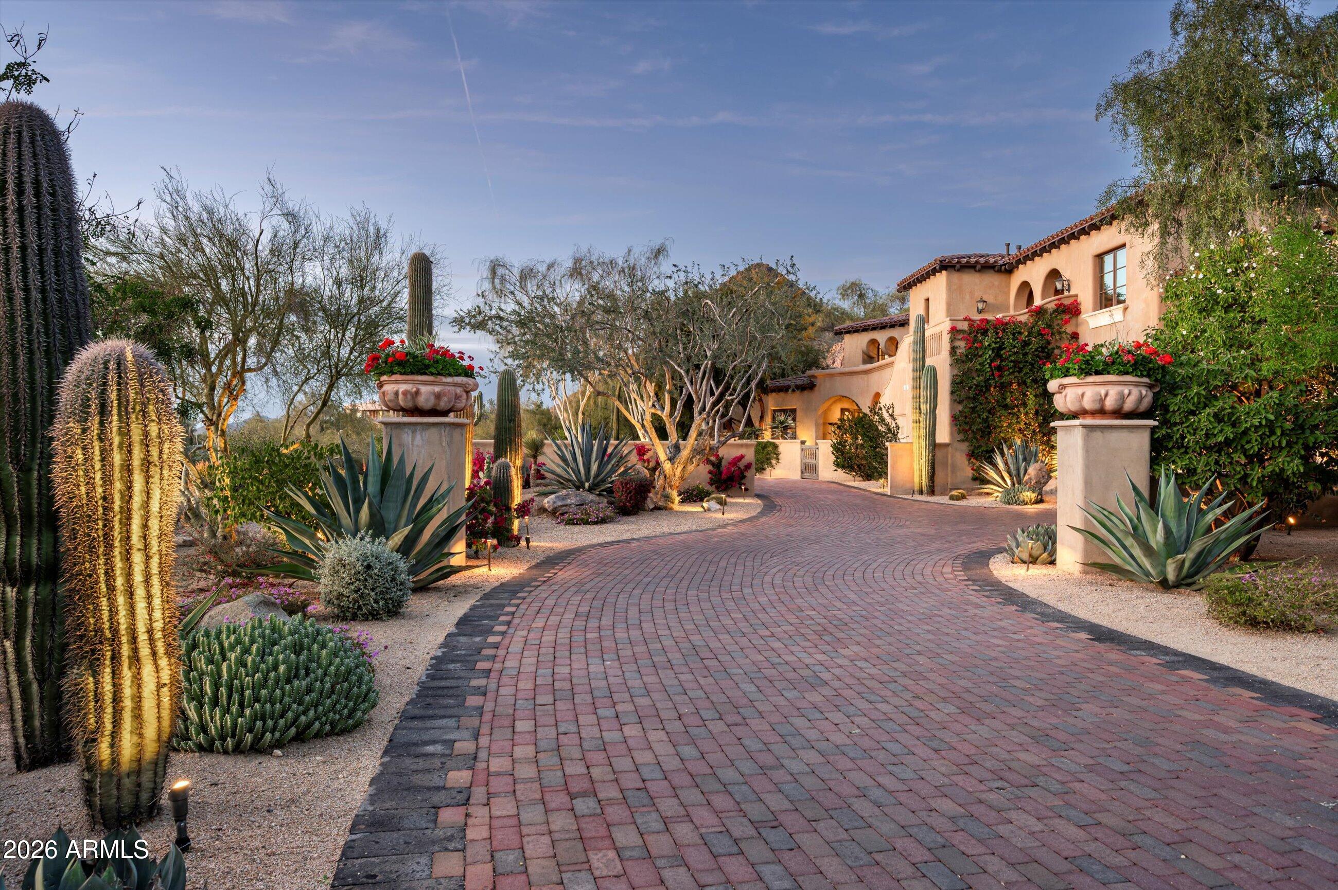 DESERT HIGHLANDS PHASE 1 - Residential
