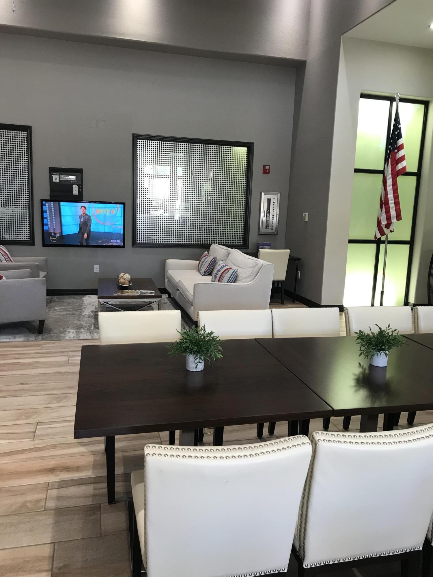 VENU AT GRAYHAWK CONDOMINIUM - Residential Lease
