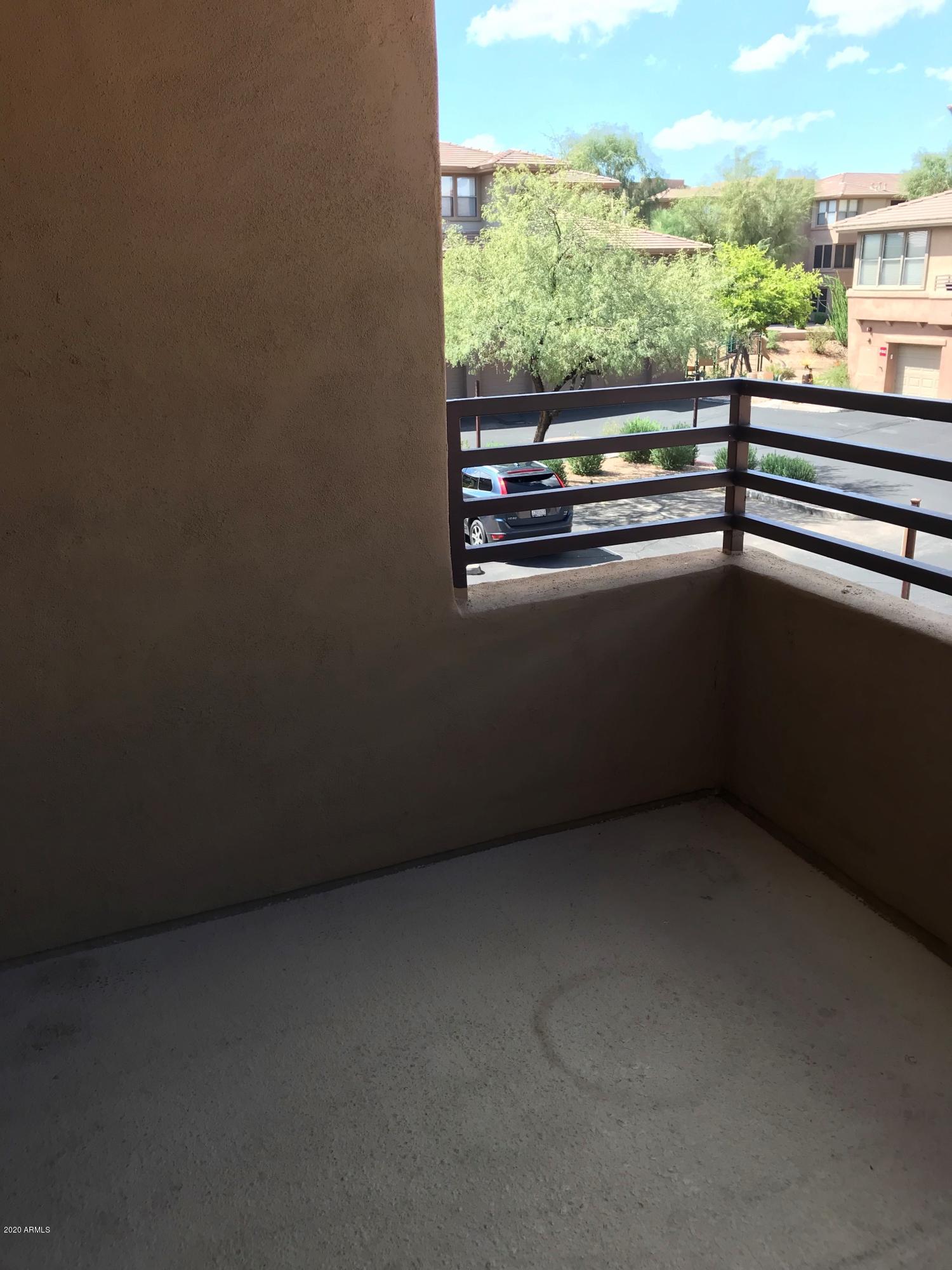 VENU AT GRAYHAWK CONDOMINIUM - Residential Lease