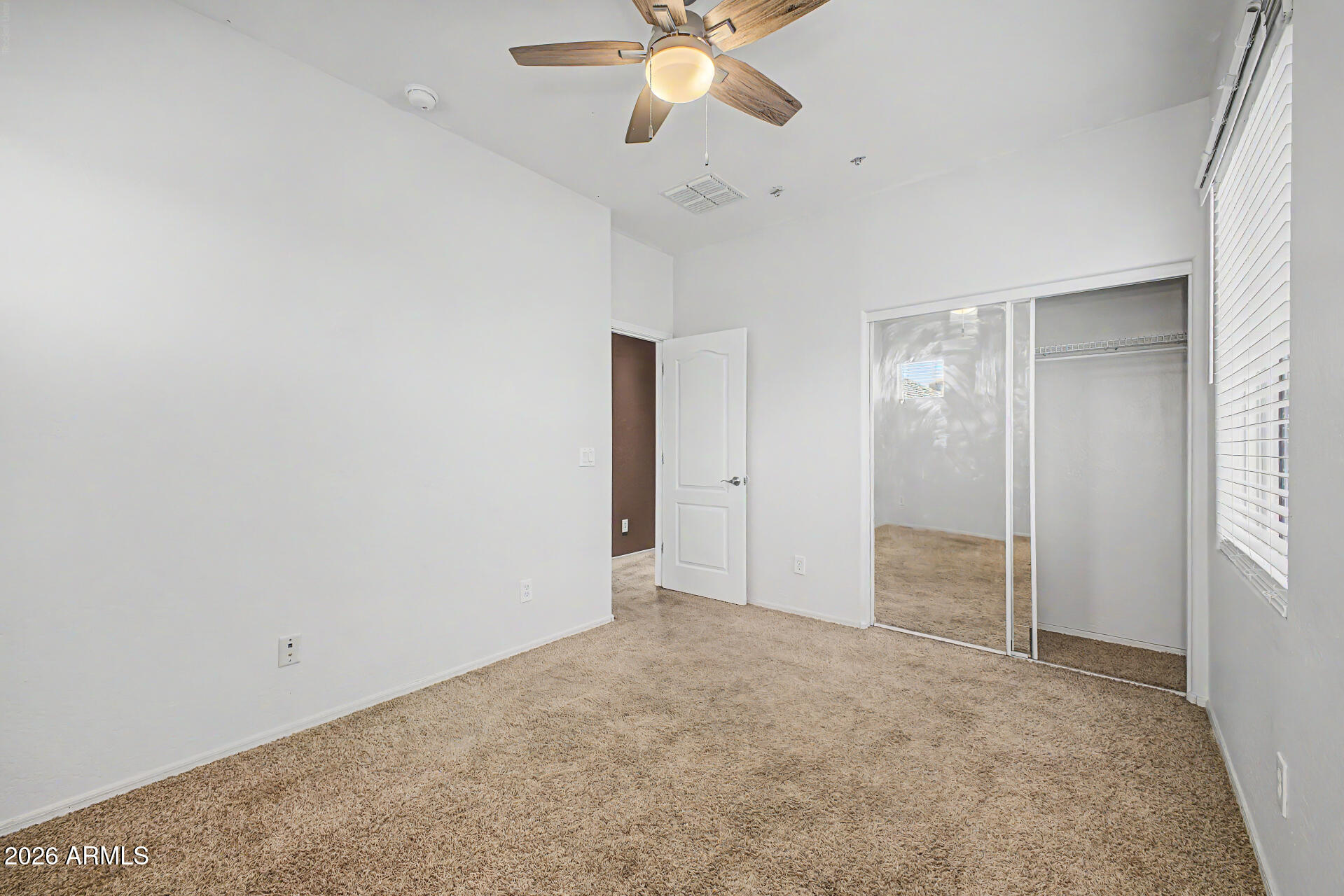 VINSANTO - Residential Lease