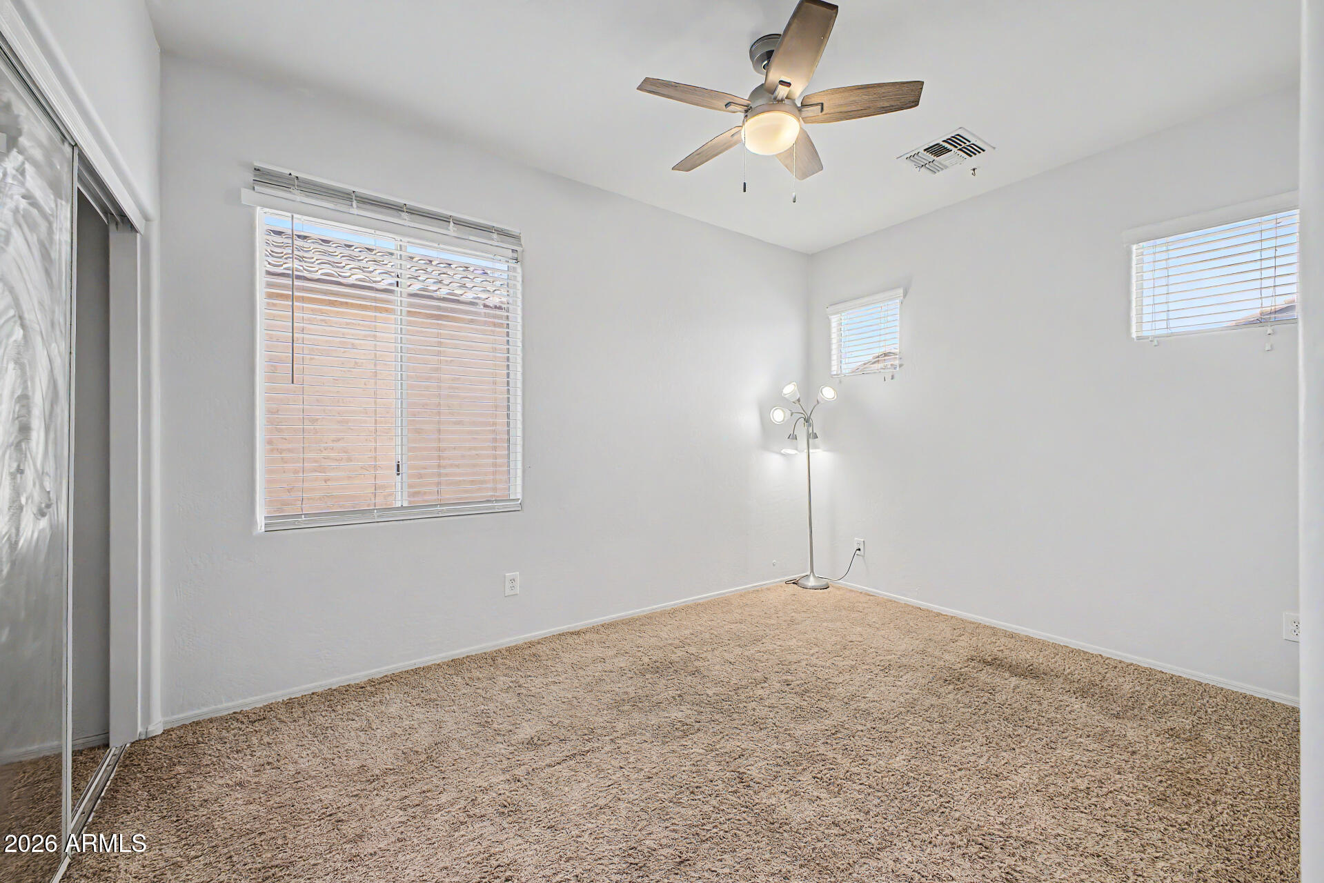 VINSANTO - Residential Lease