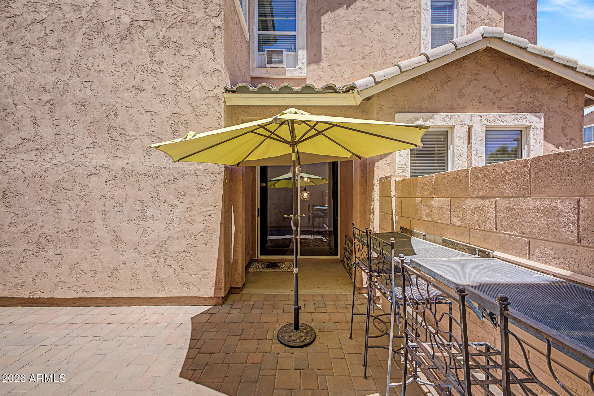 VINSANTO - Residential Lease
