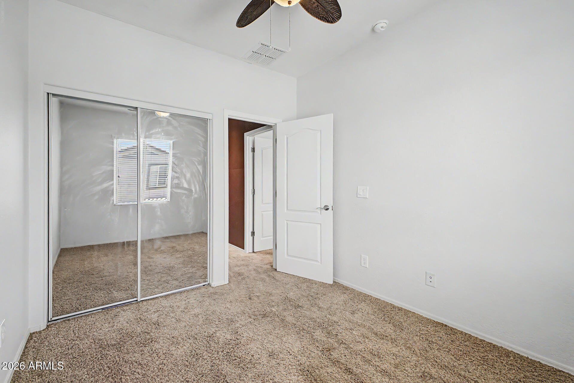 VINSANTO - Residential Lease