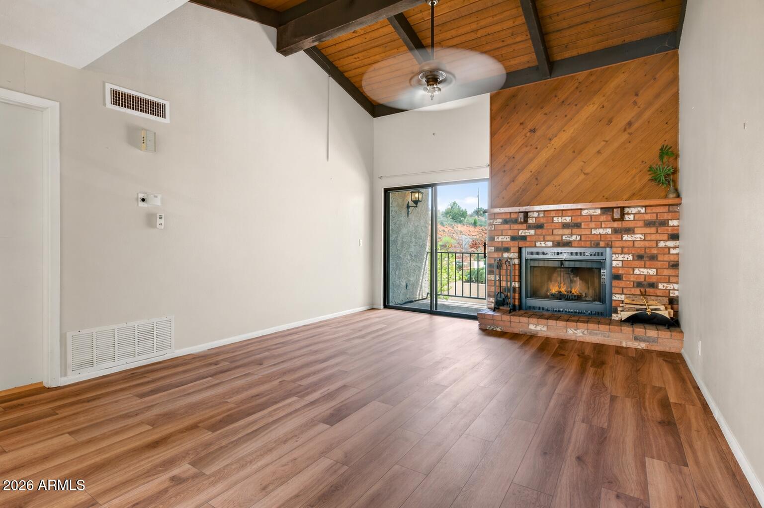OAK CREEK ESTADOS - Residential