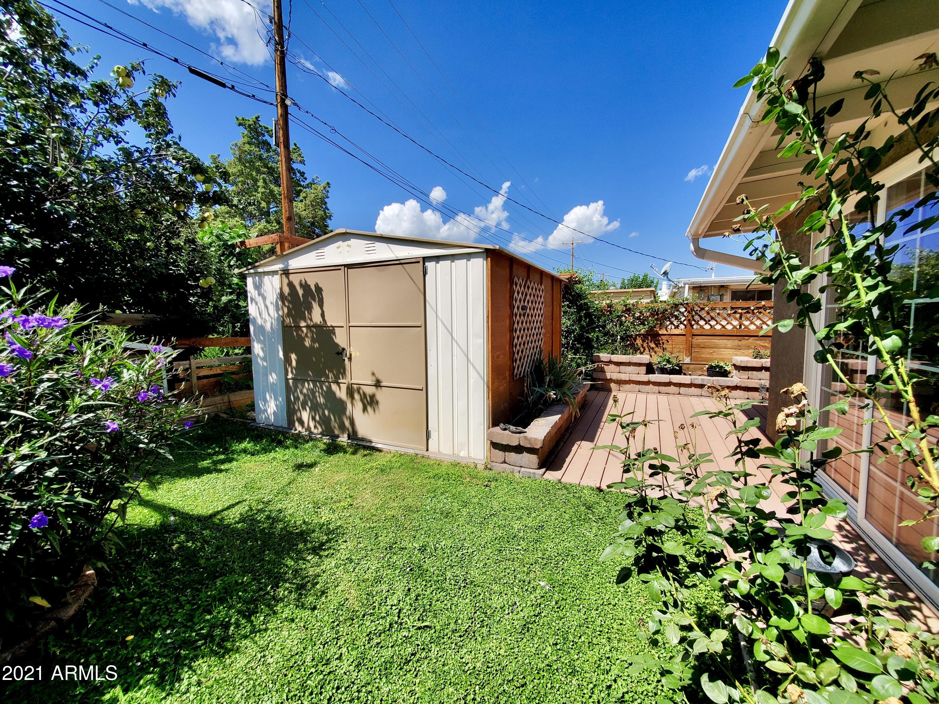 GARDEN CANYON TERRACE - Residential