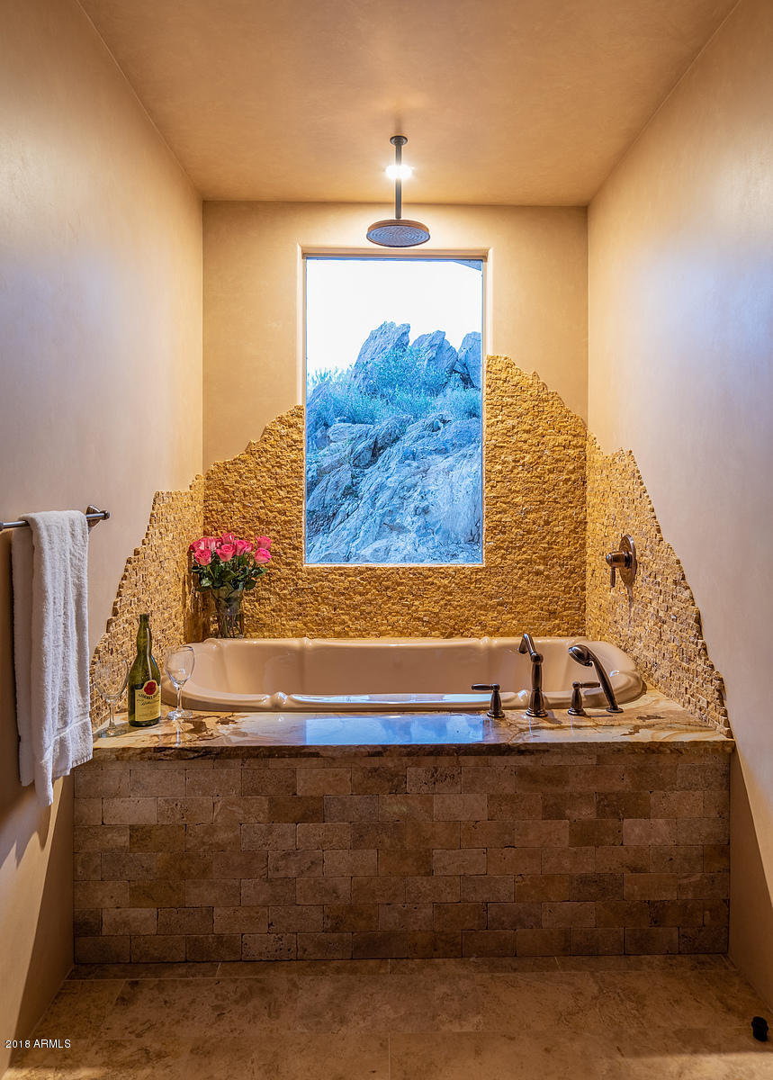 TOP OF THE MOUNTAIN
SEVEN SISTERS - Residential
