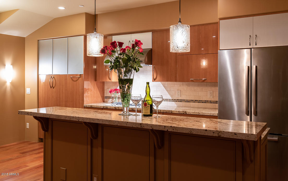 TOP OF THE MOUNTAIN
SEVEN SISTERS - Residential